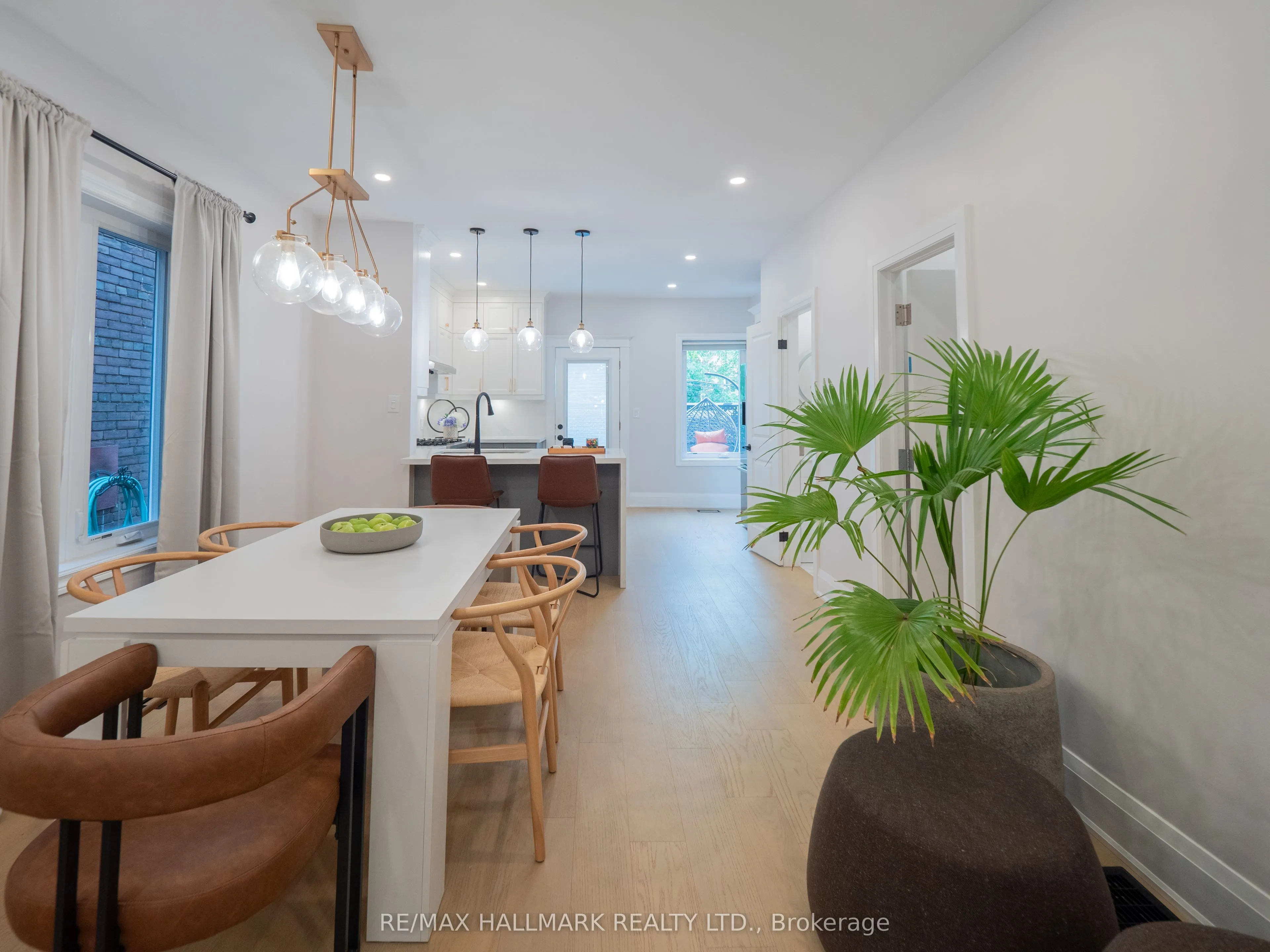 18 Millbrook Crescent
