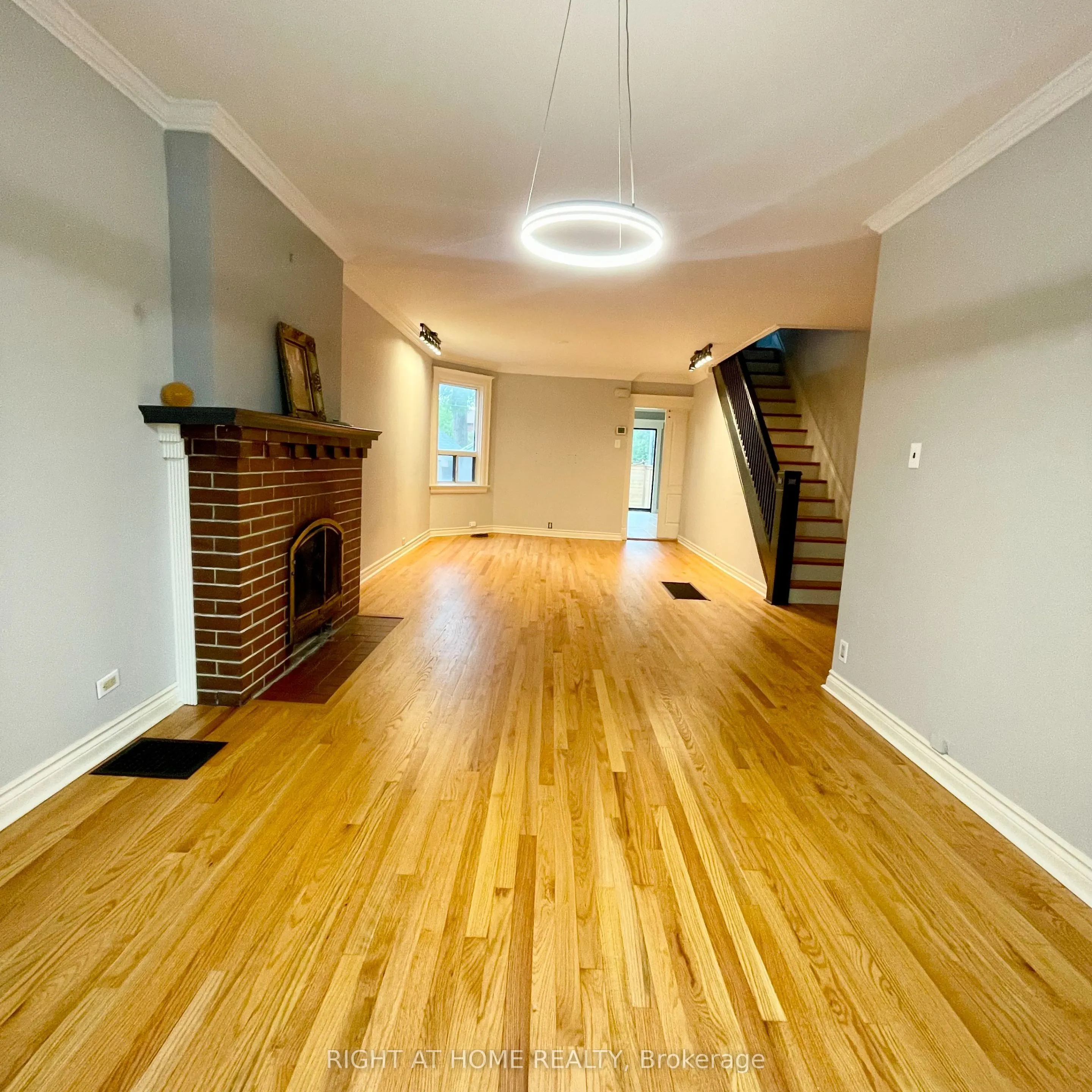 34 Woodington Avenue