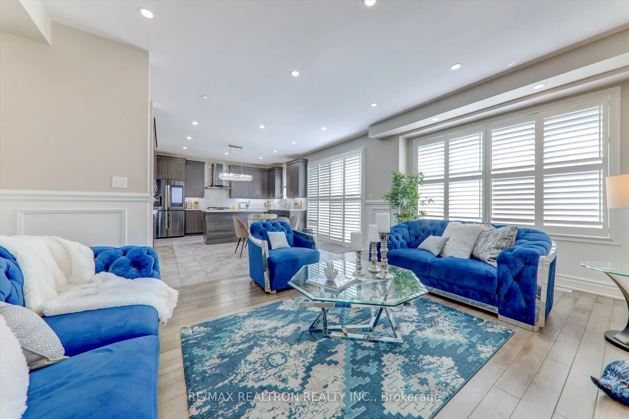 2380 Equestrian Crescent