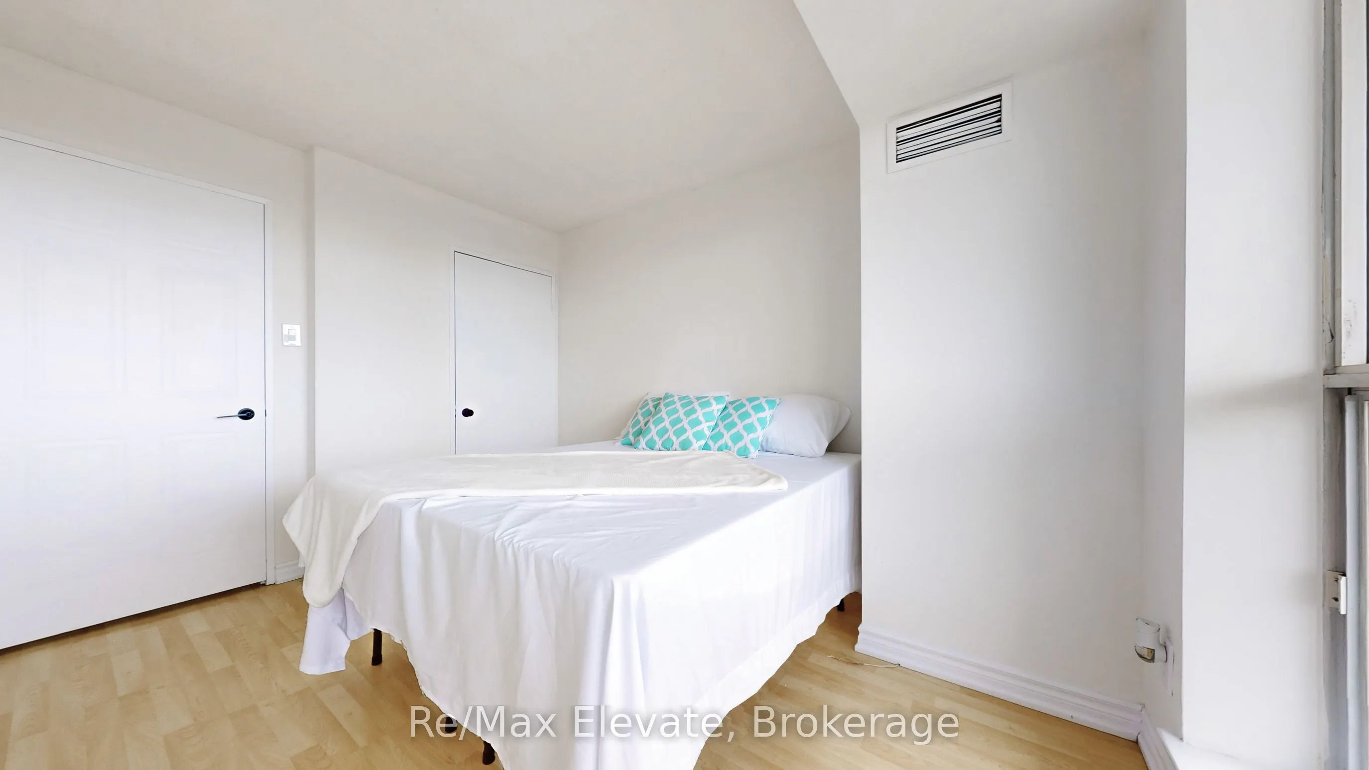 410 Mclevin Avenue, #1111
