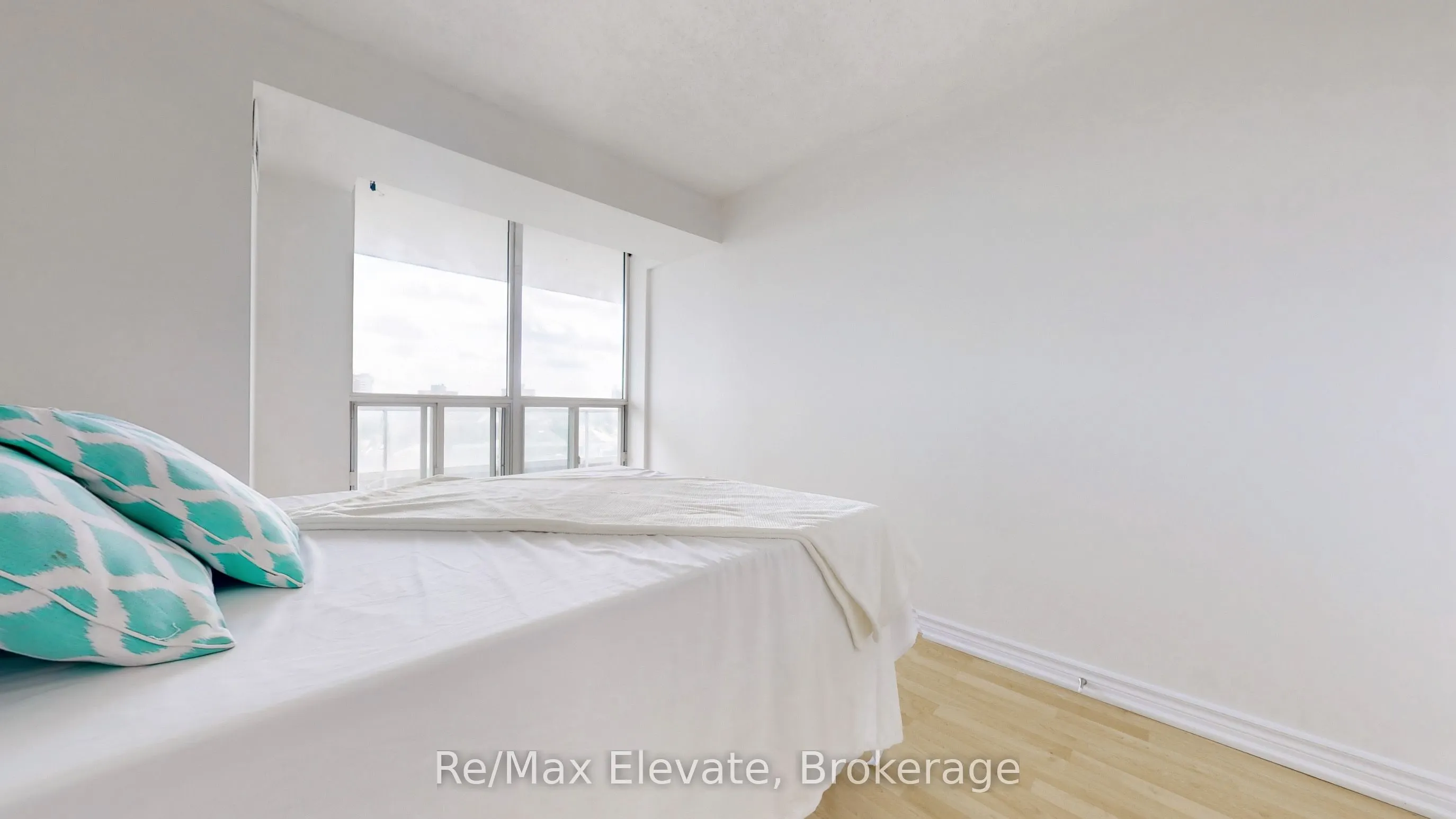 410 Mclevin Avenue, #1111