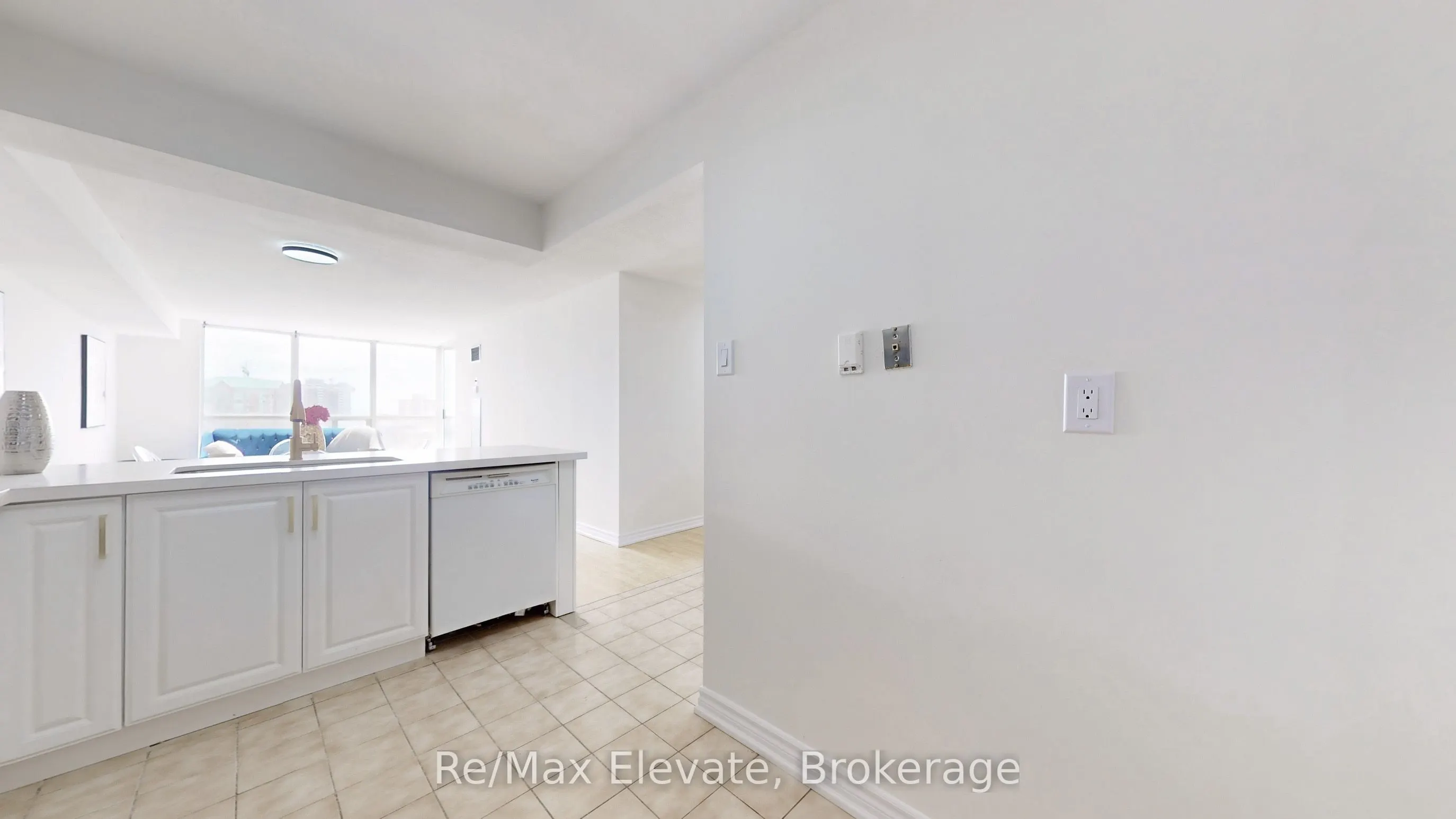 410 Mclevin Avenue, #1111