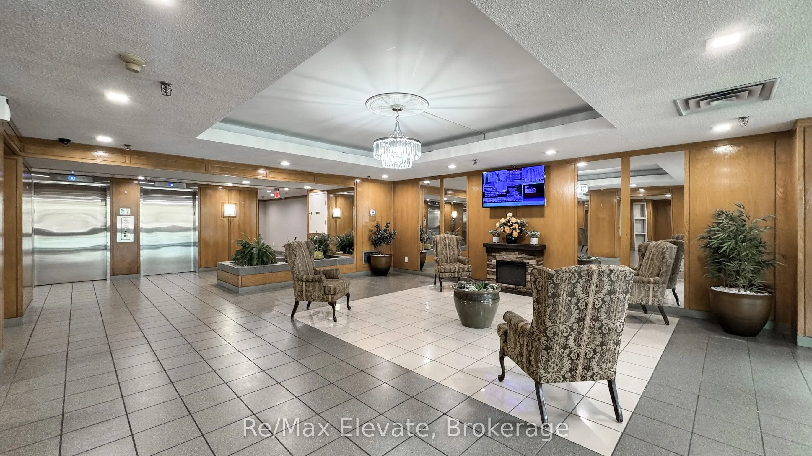 410 Mclevin Avenue, #1111