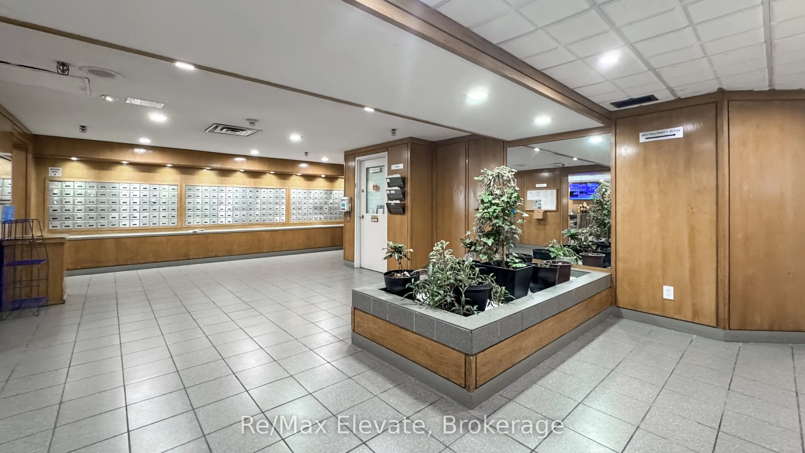 410 Mclevin Avenue, #1111