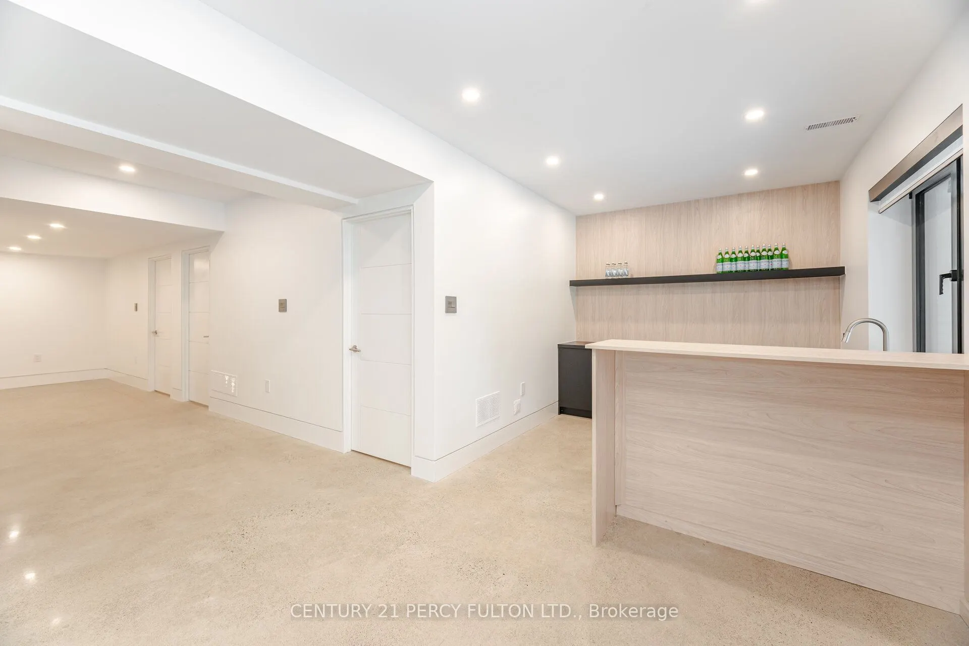 10 Haida Court
