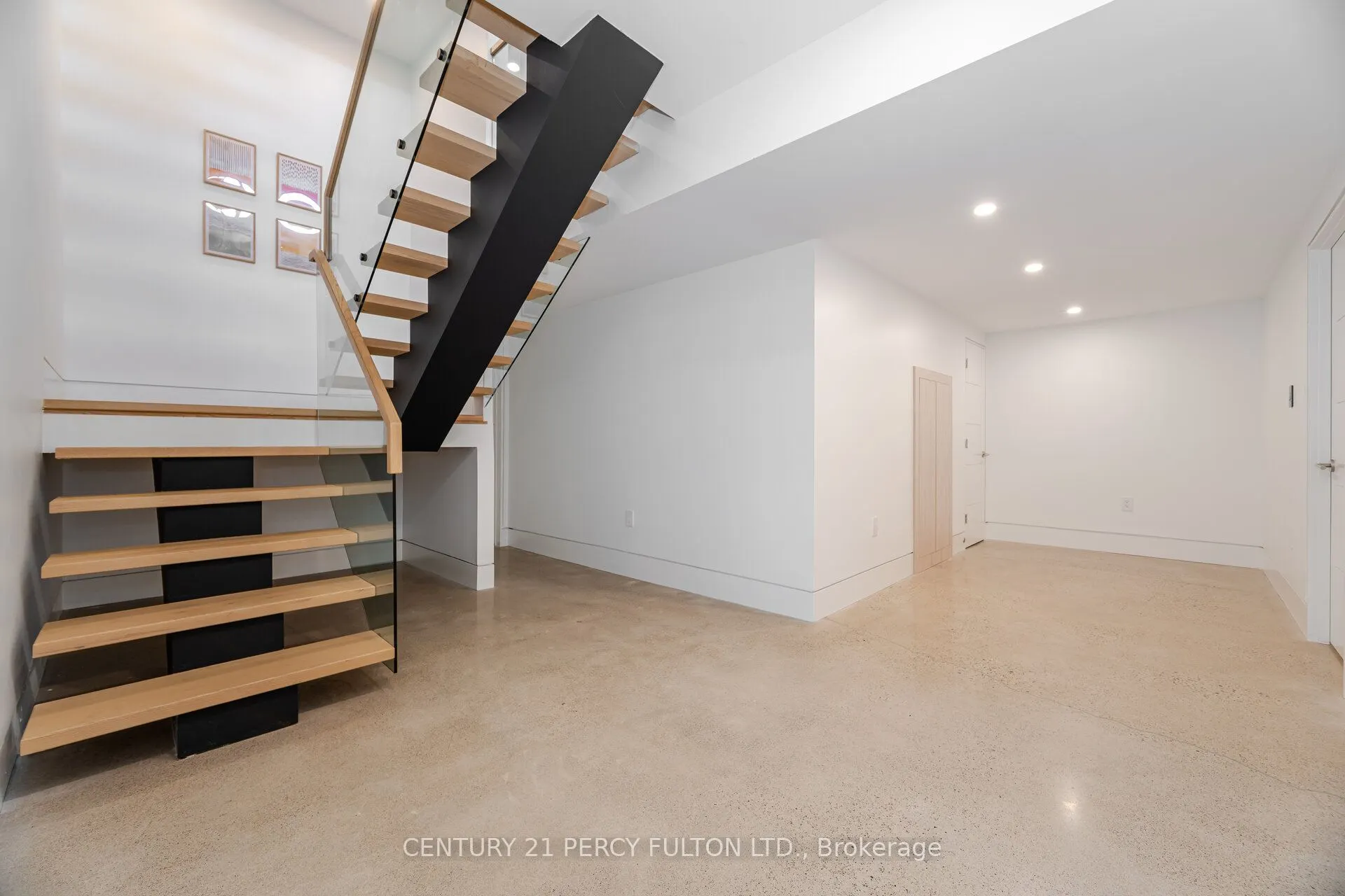 10 Haida Court