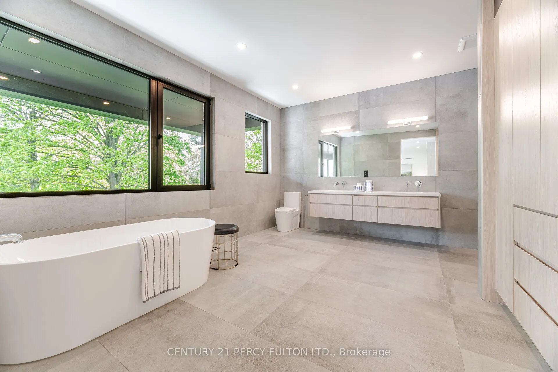 10 Haida Court