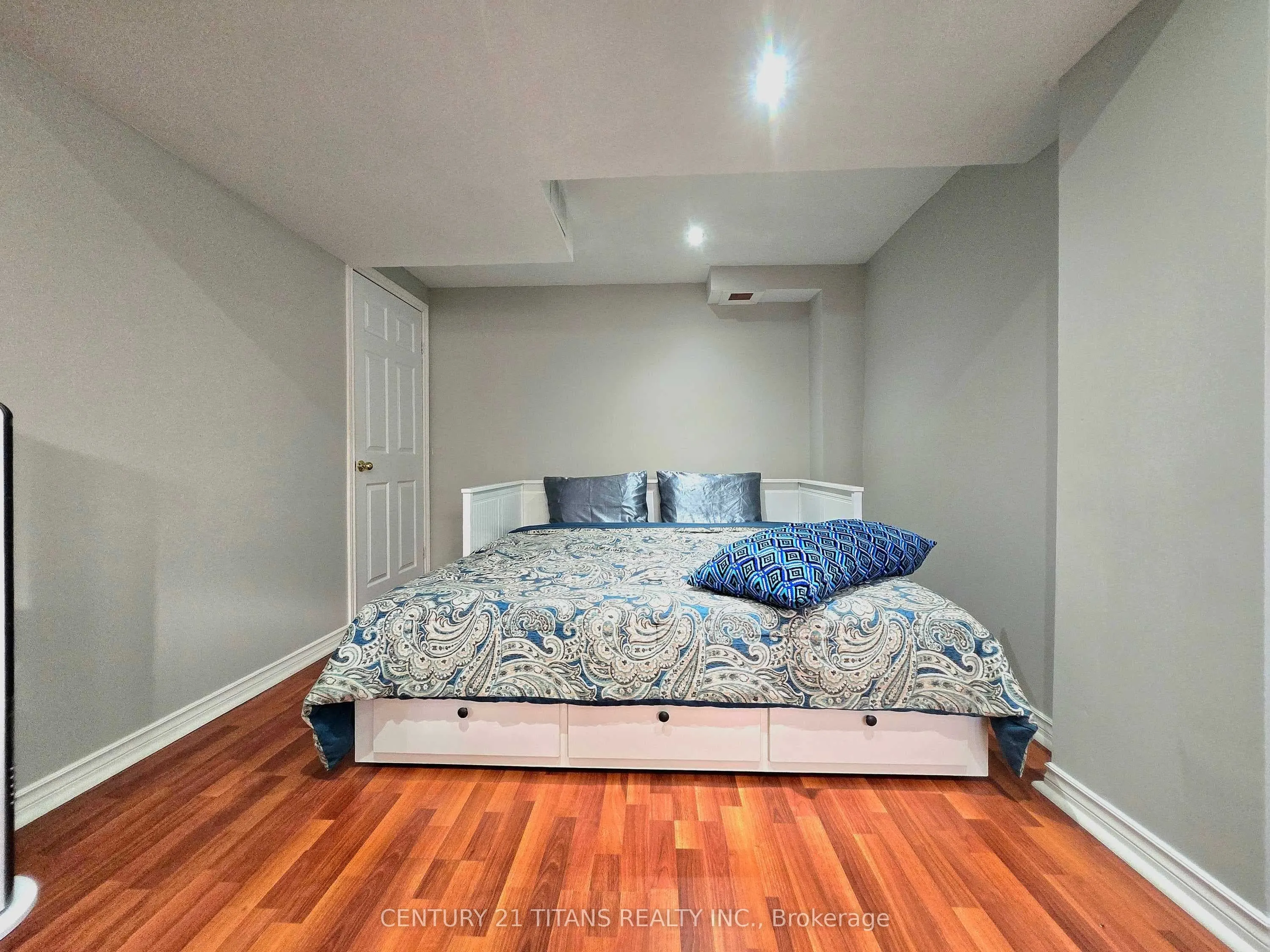 23 Hirons Drive