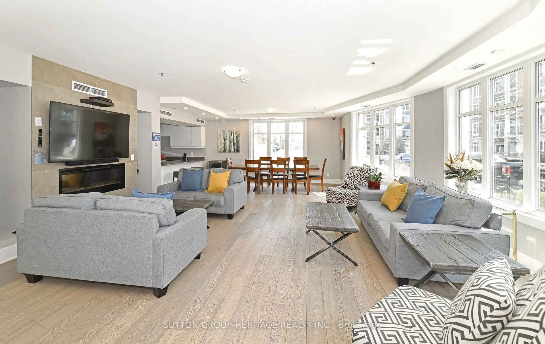 670 Gordon Street S, #103