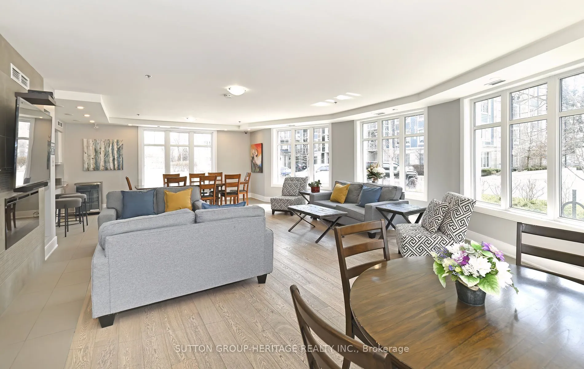670 Gordon Street S, #103