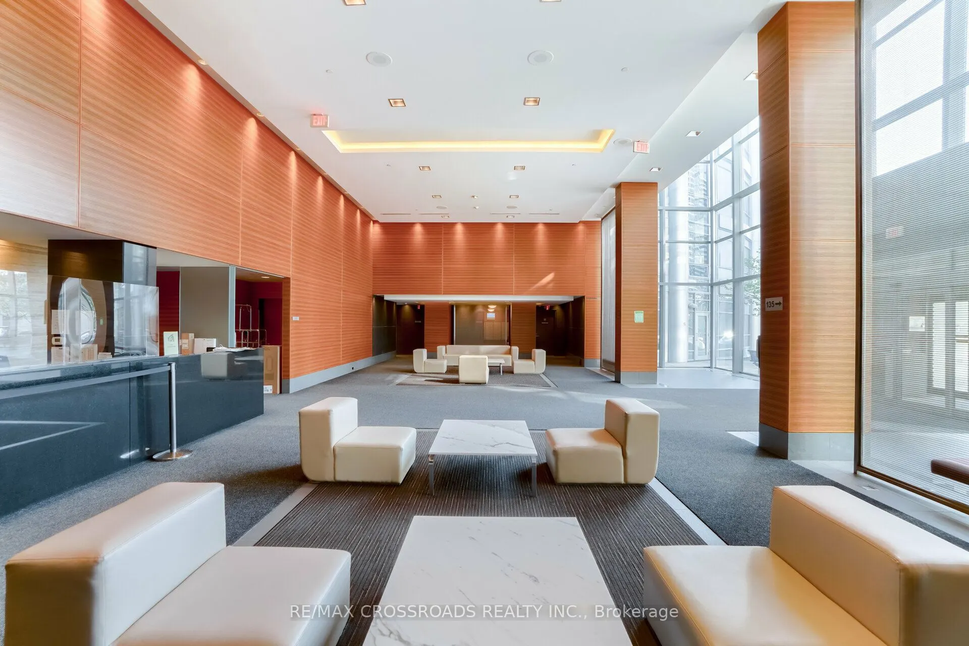 125 Village Green Square, #3903