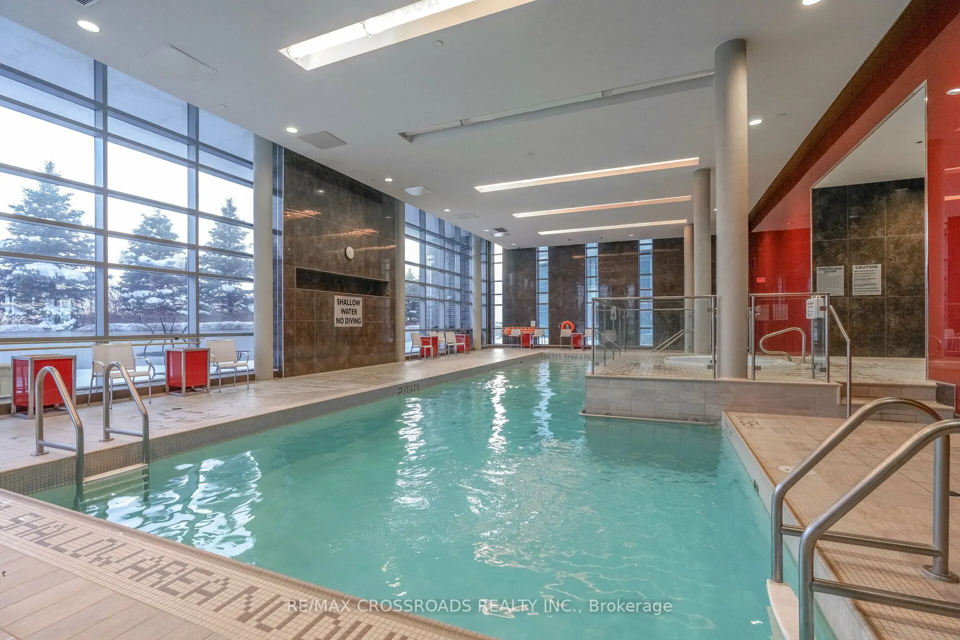 125 Village Green Square, #3903