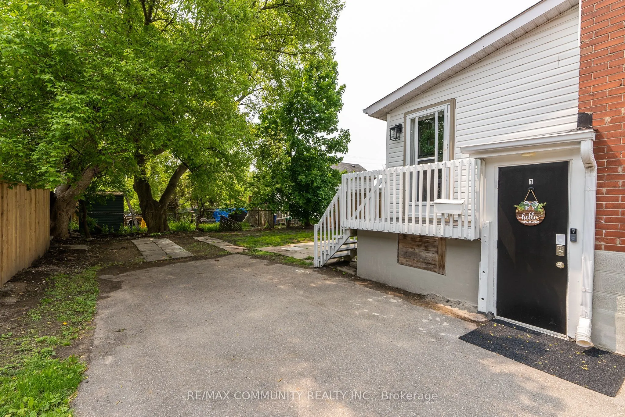 289 Frontenac Avenue