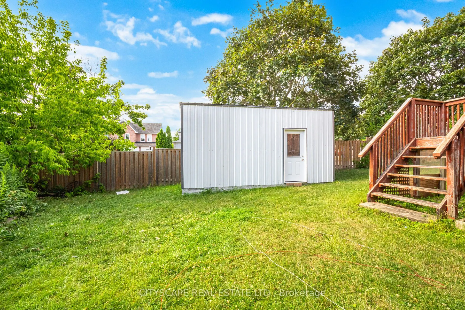 12 Coomer Crescent