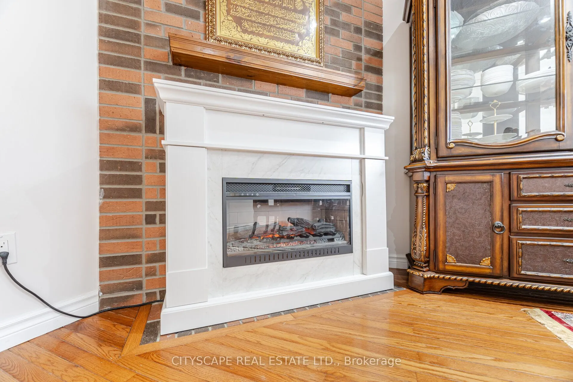 12 Coomer Crescent