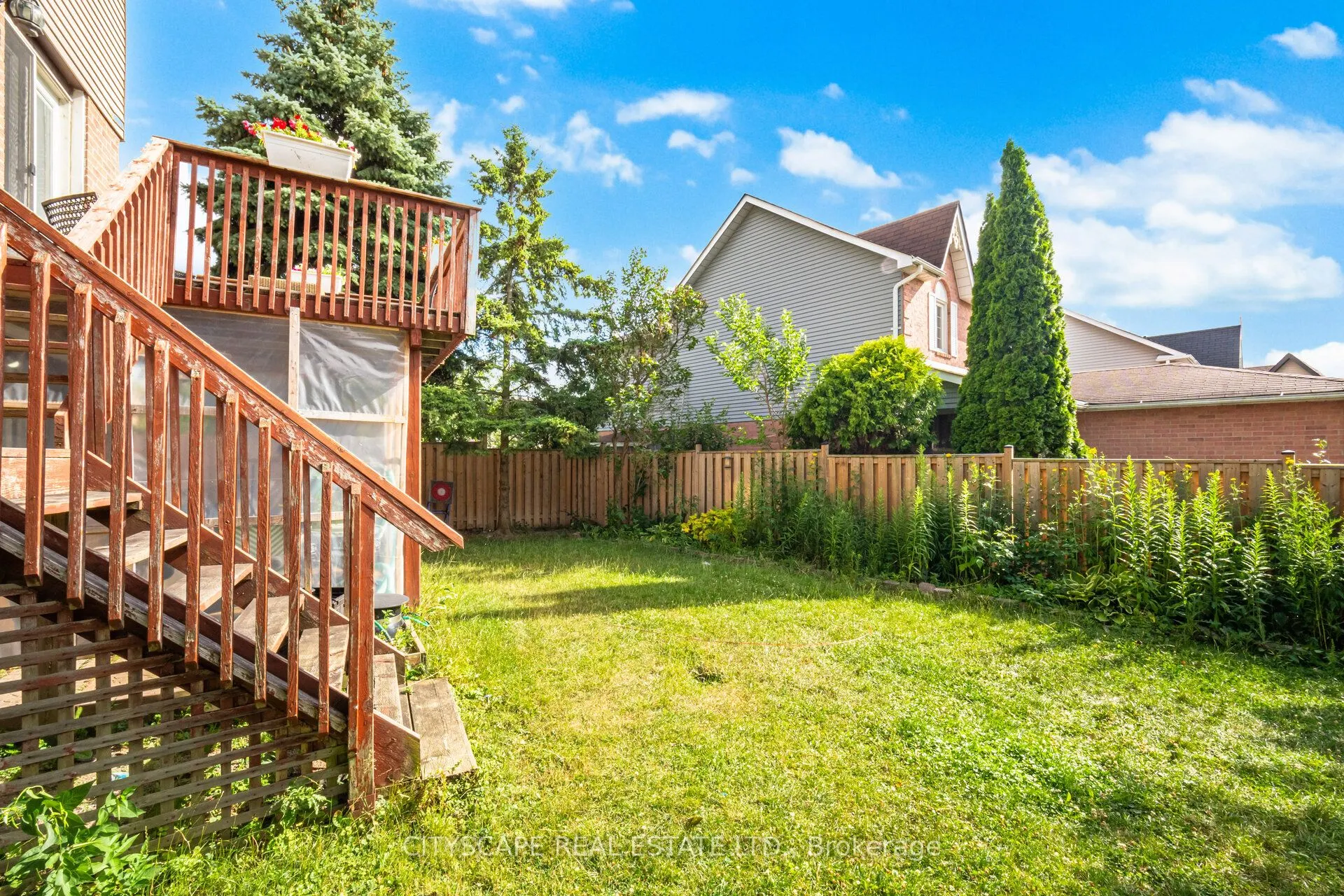 12 Coomer Crescent