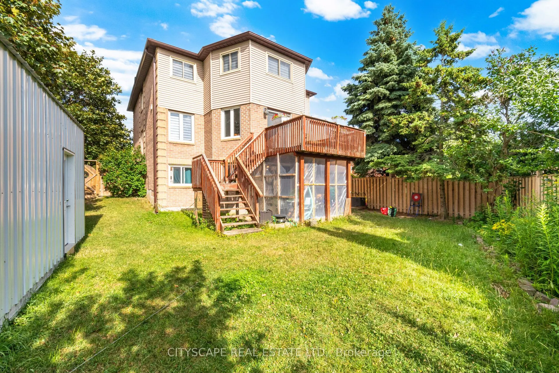 12 Coomer Crescent