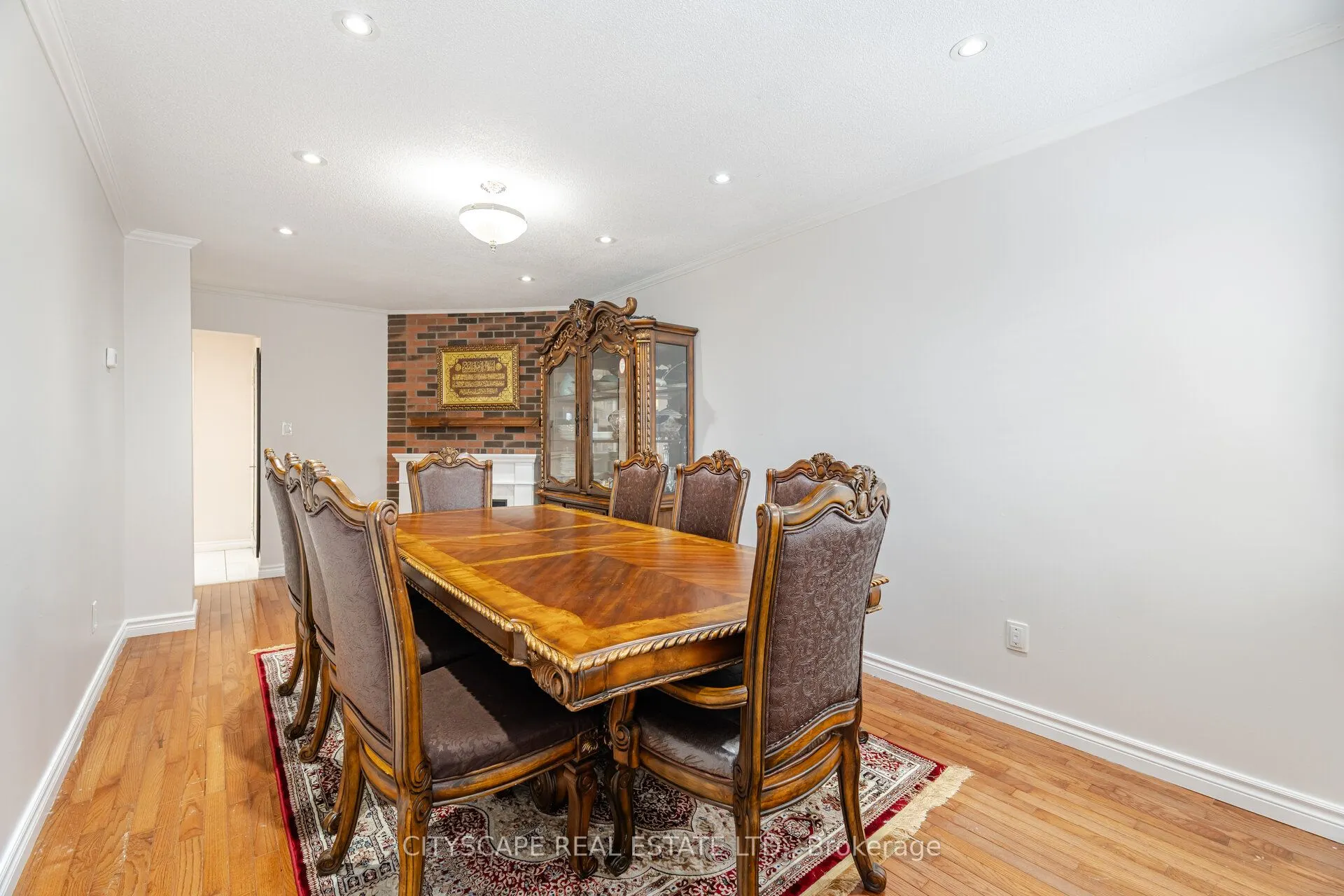 12 Coomer Crescent