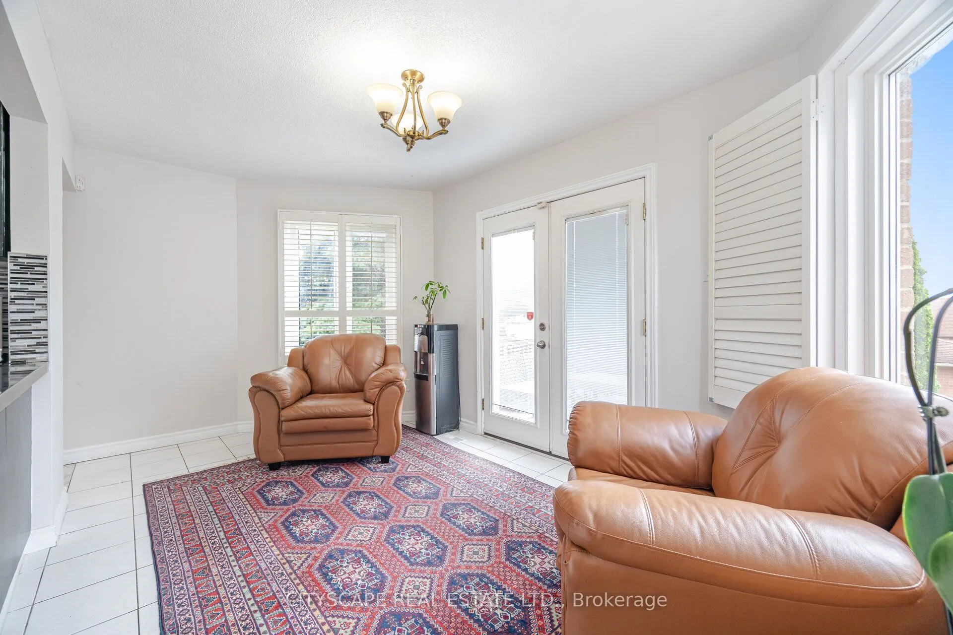 12 Coomer Crescent