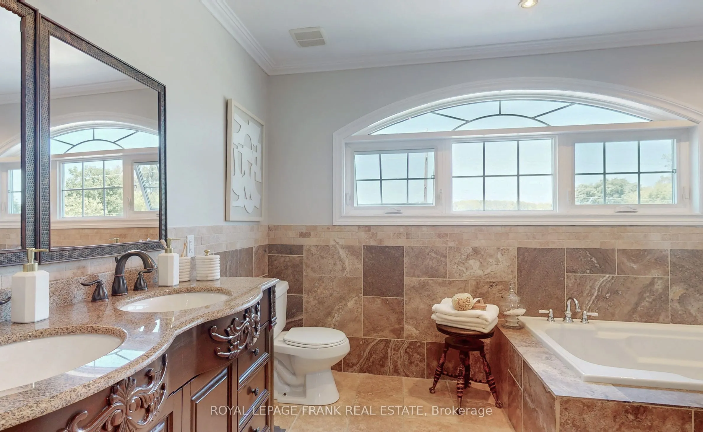 54 Selkirk Drive