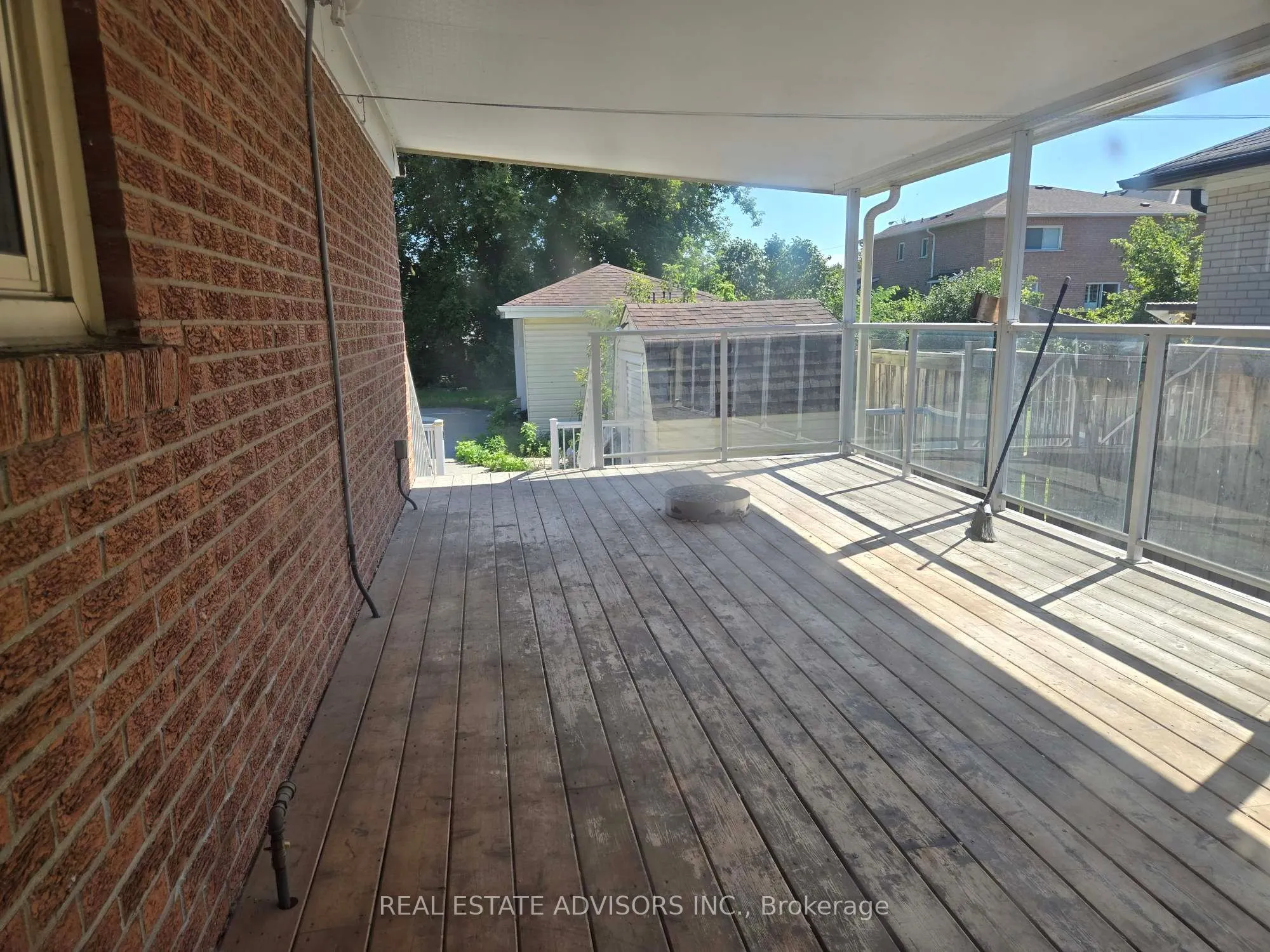 89 Euclid Avenue
