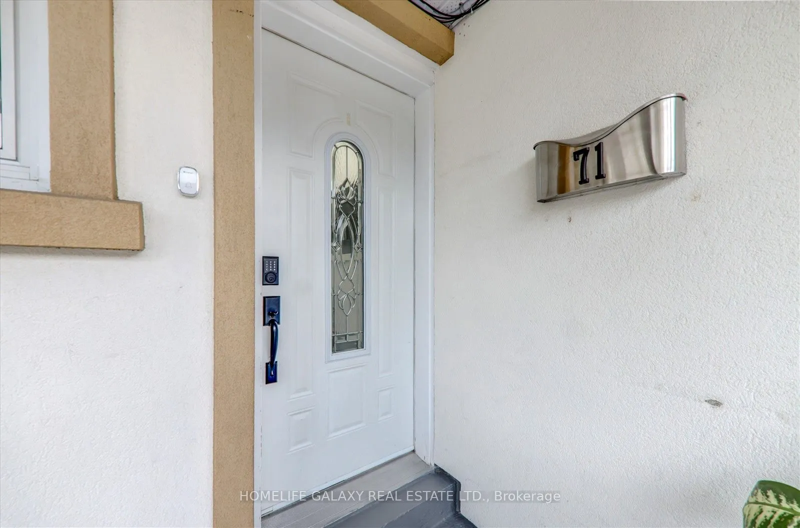 71 Sundance Crescent