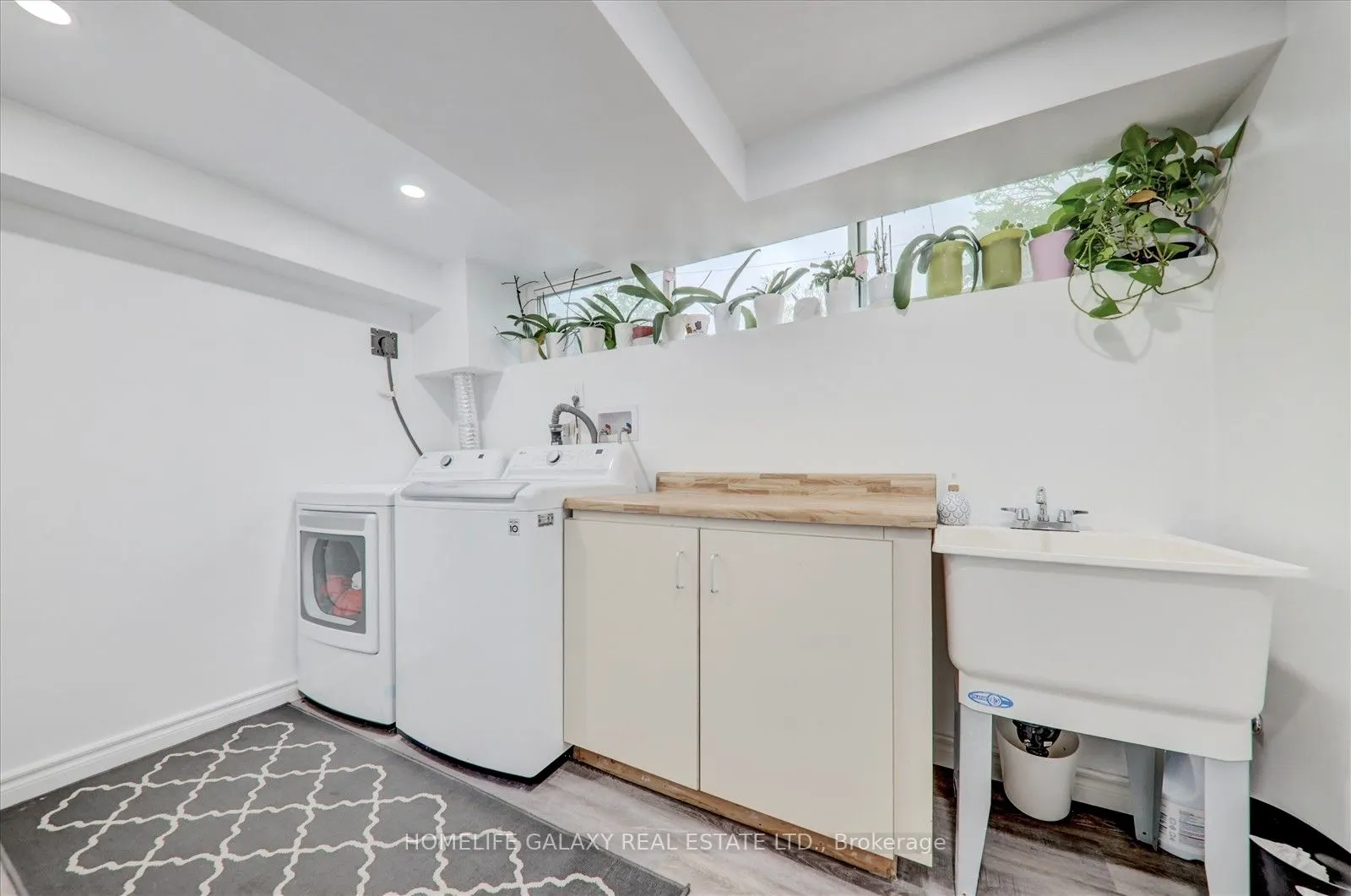 71 Sundance Crescent