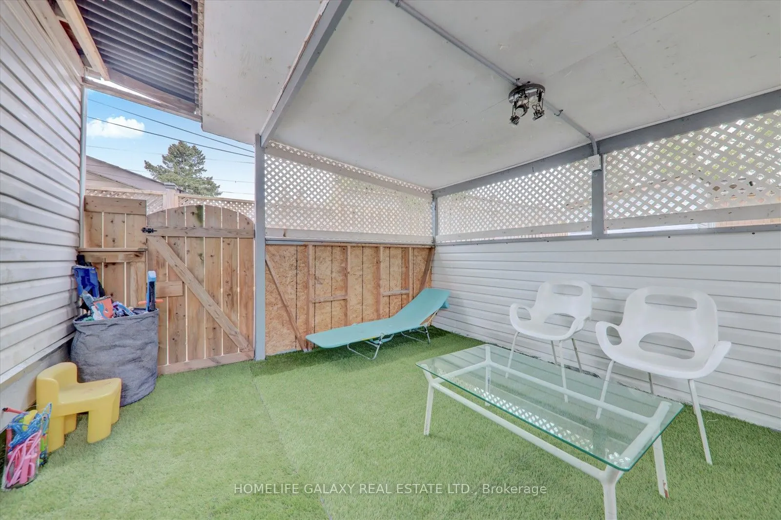 71 Sundance Crescent