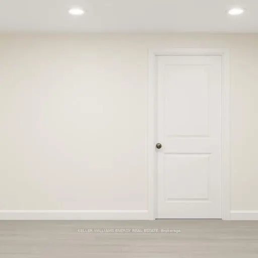 9 Glen Ray Court