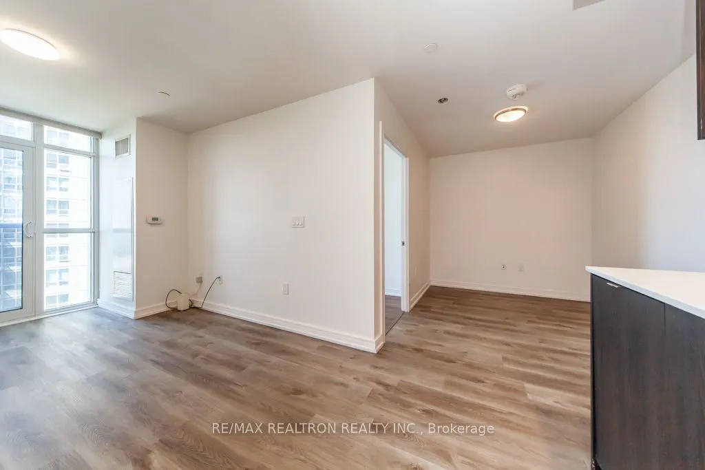 225 Village Green Square #1004