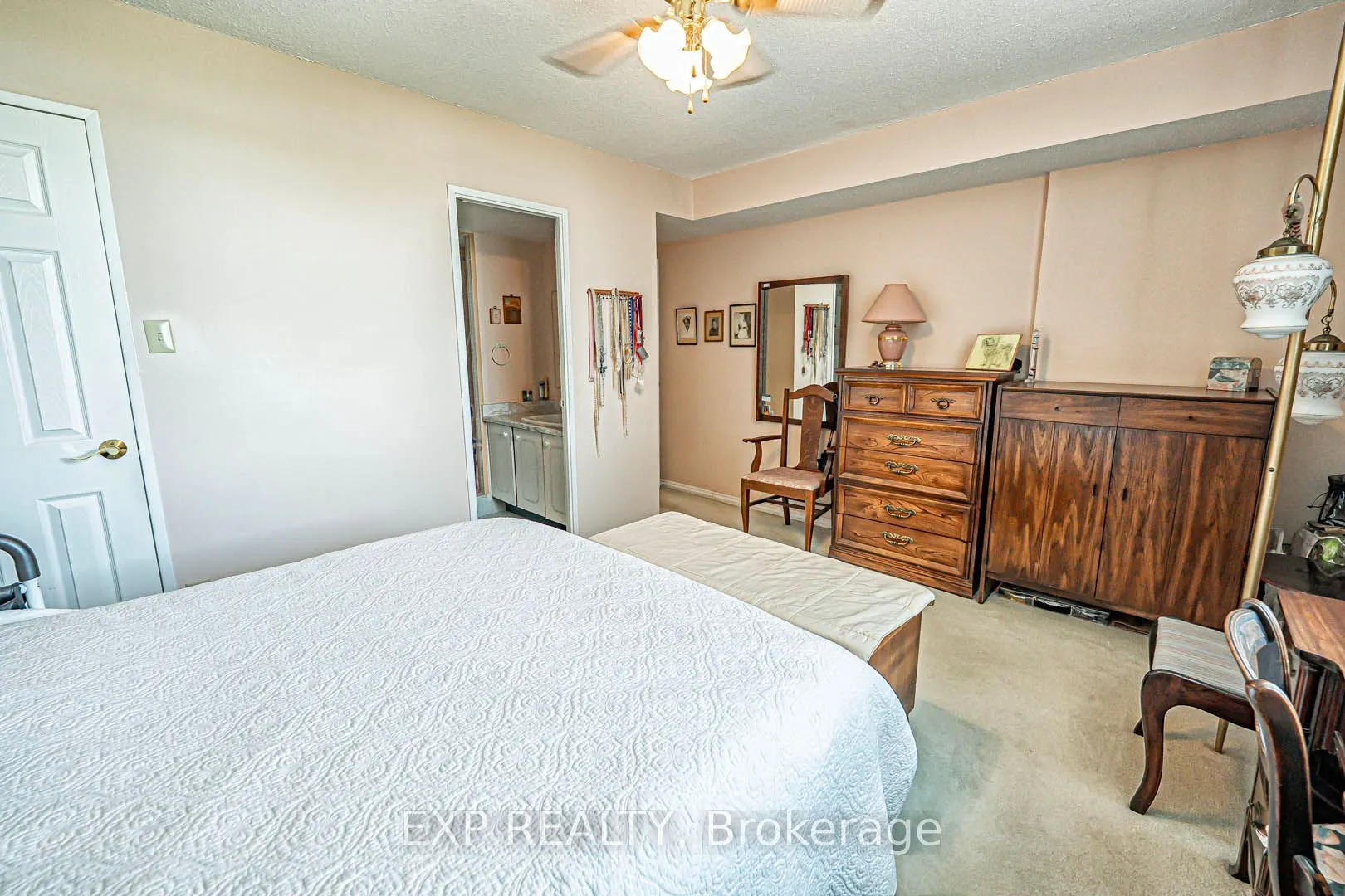 44 Falby Court, ##402