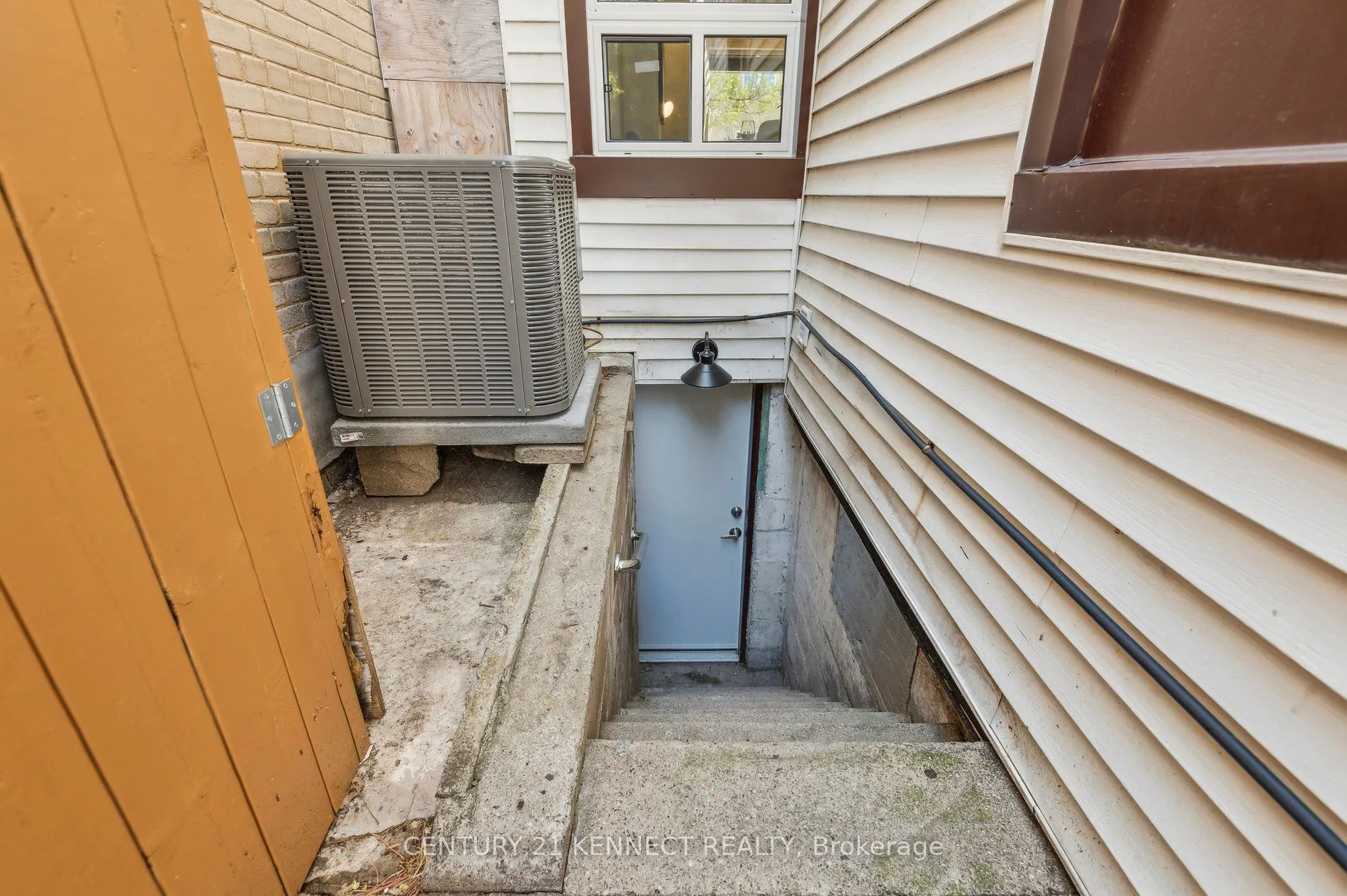 21 Frankdale Avenue