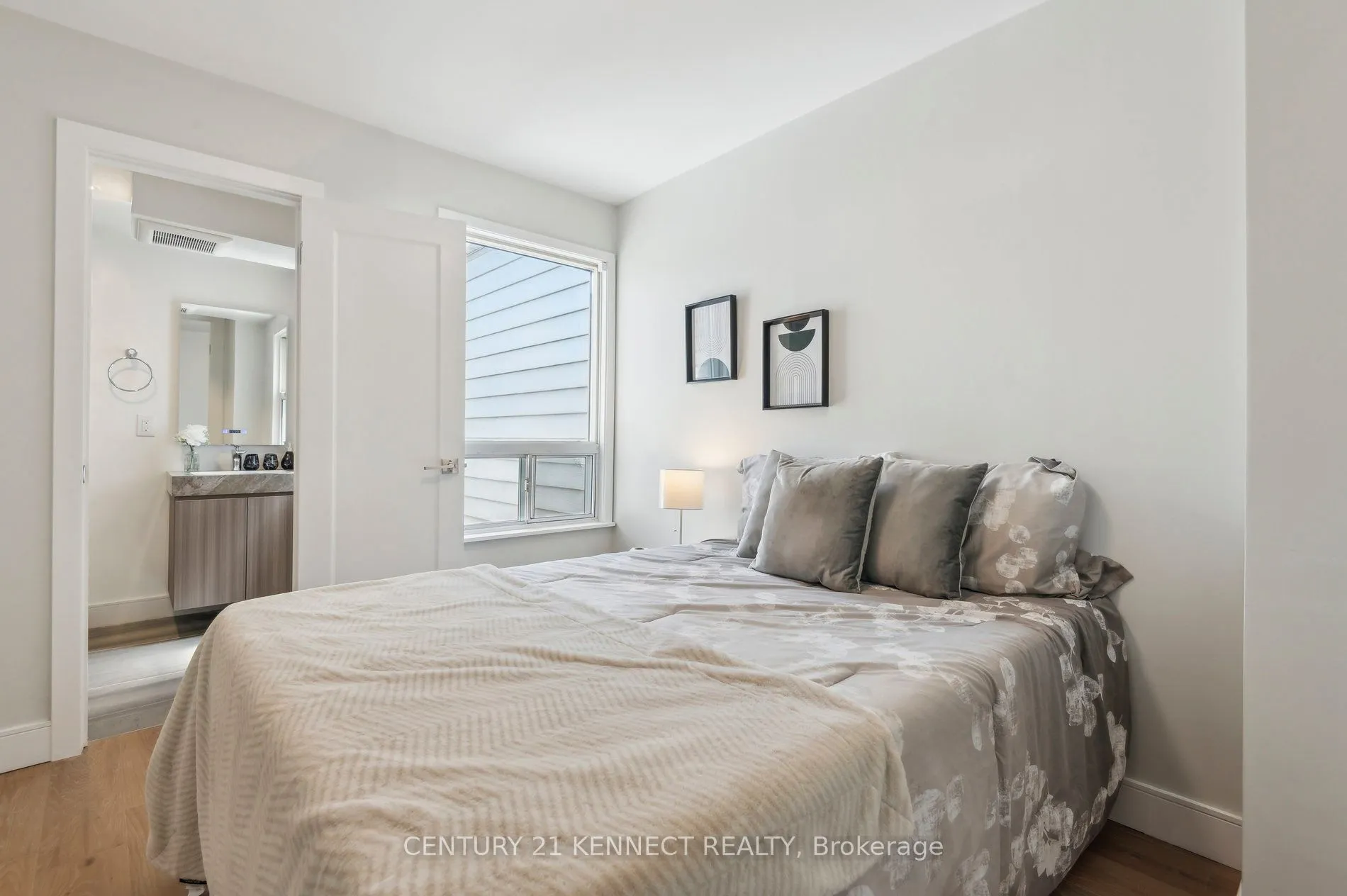 21 Frankdale Avenue