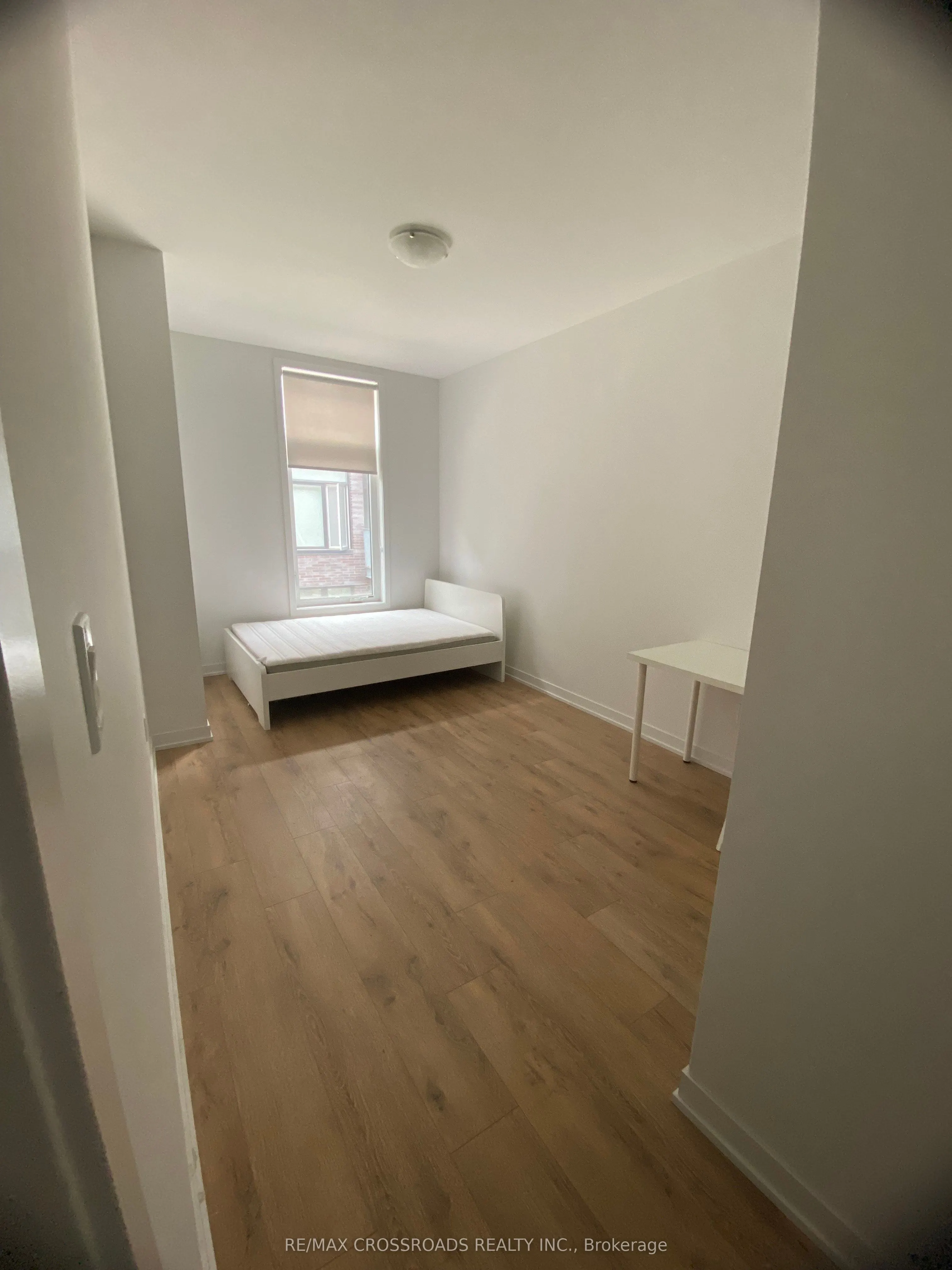 1760 Simcoe Street N, #73