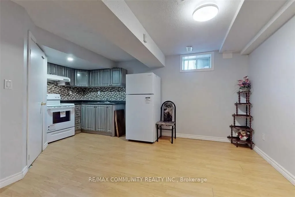 435 Middlefield Road, #5 Basement