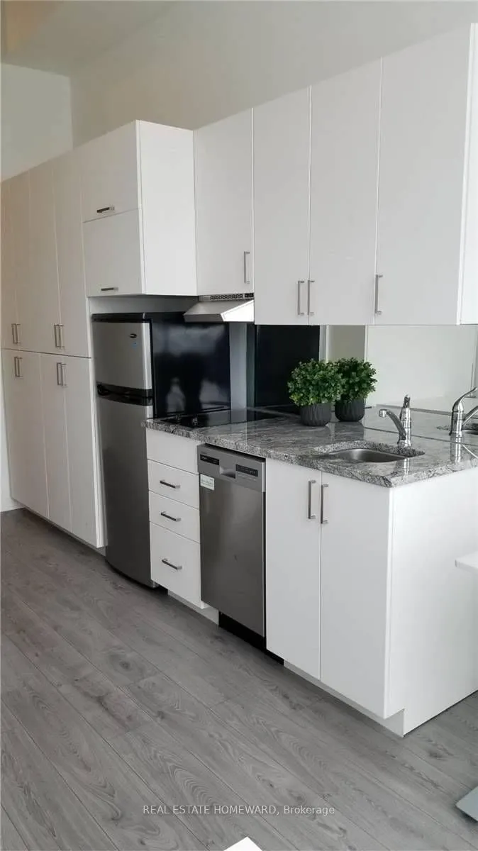 1900 Simcoe Street N, #835