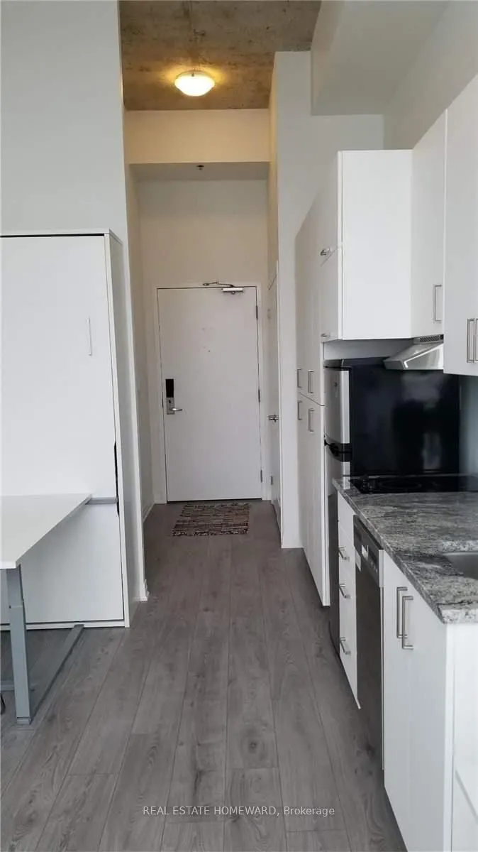 1900 Simcoe Street N, #835