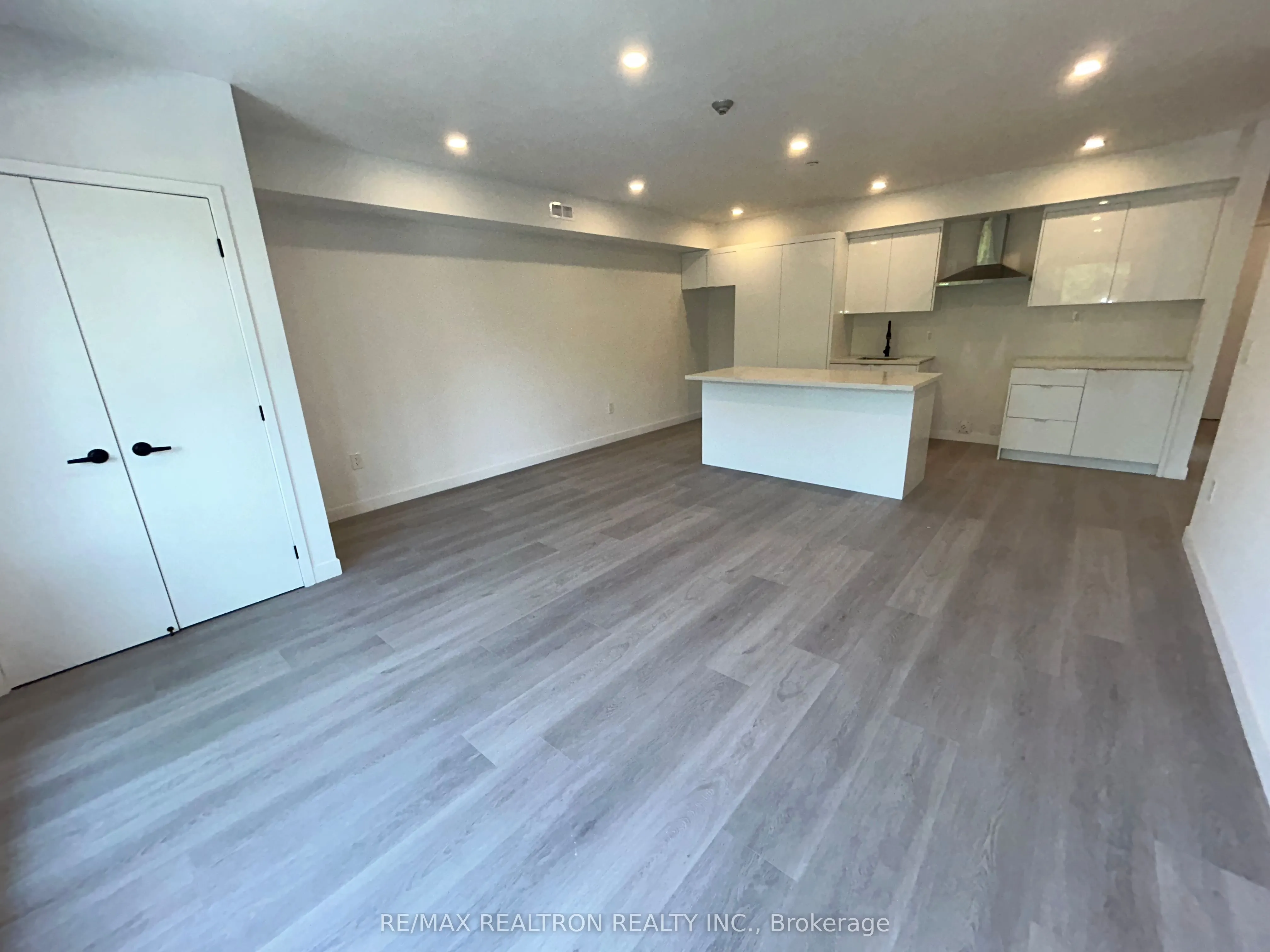 61 Orchard Park Drive, #303