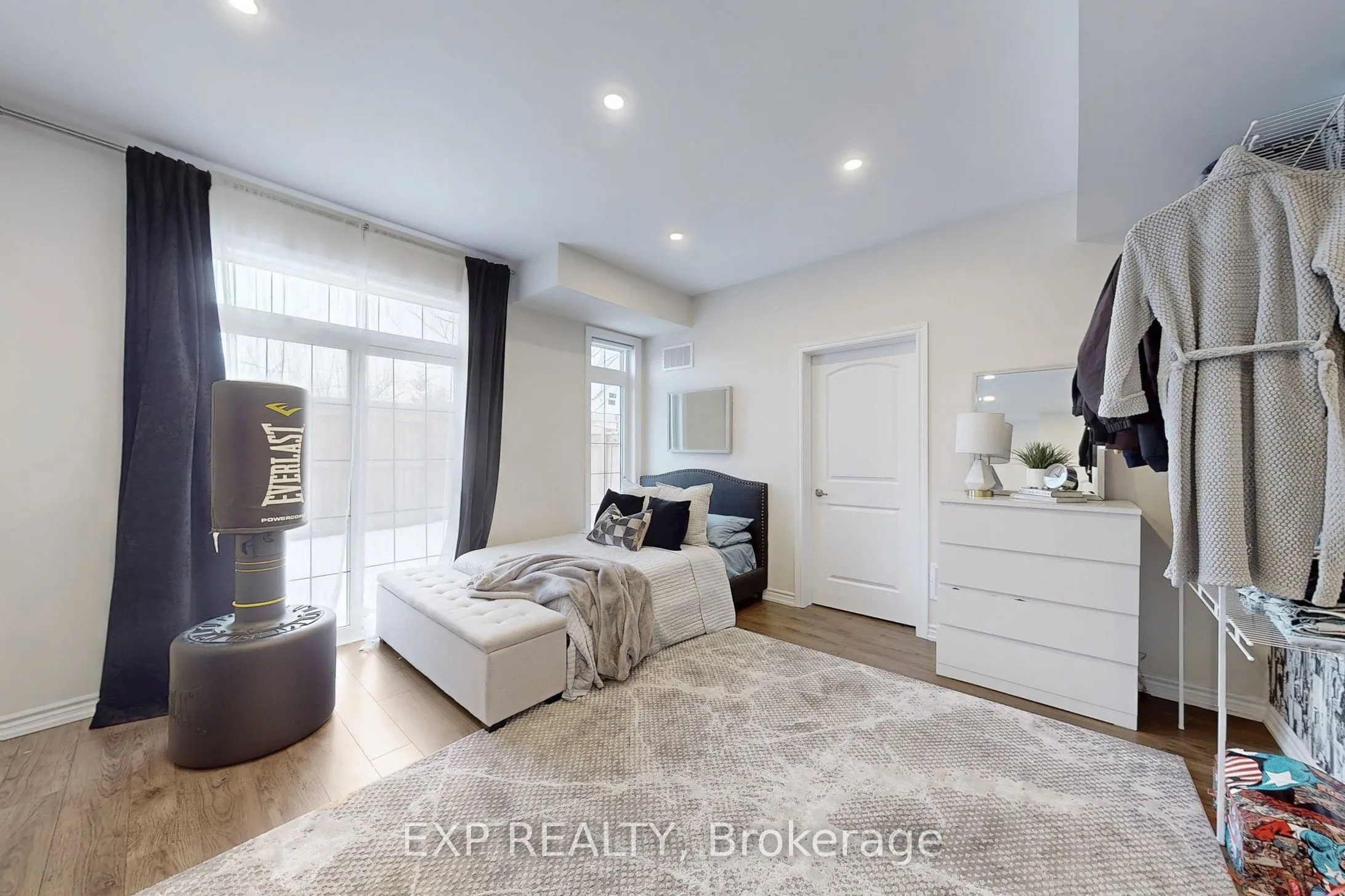 13 Seagrave Lane