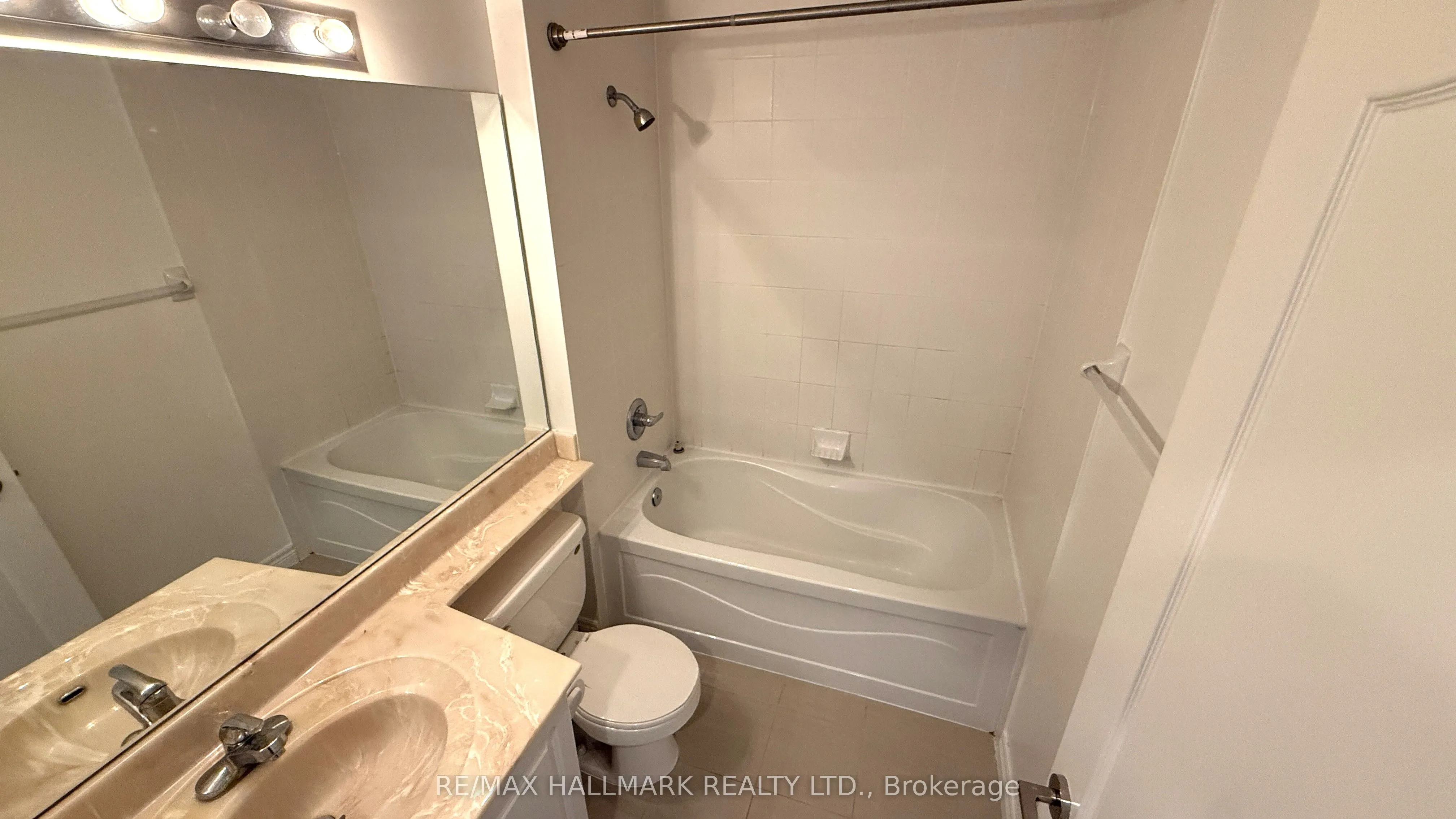 70 Town Centre Court, #3208