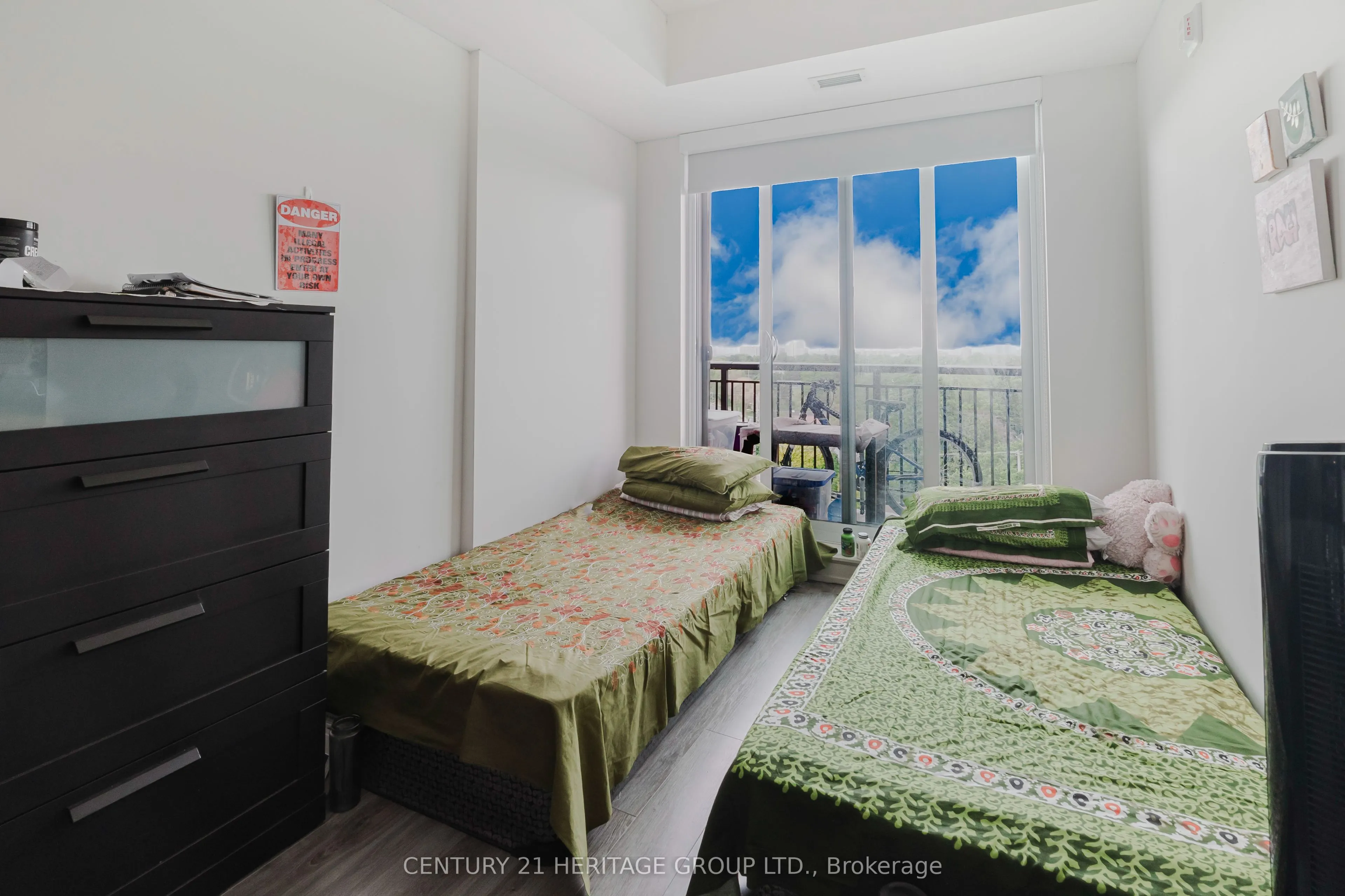 90 GLEN EVEREST Road, #912