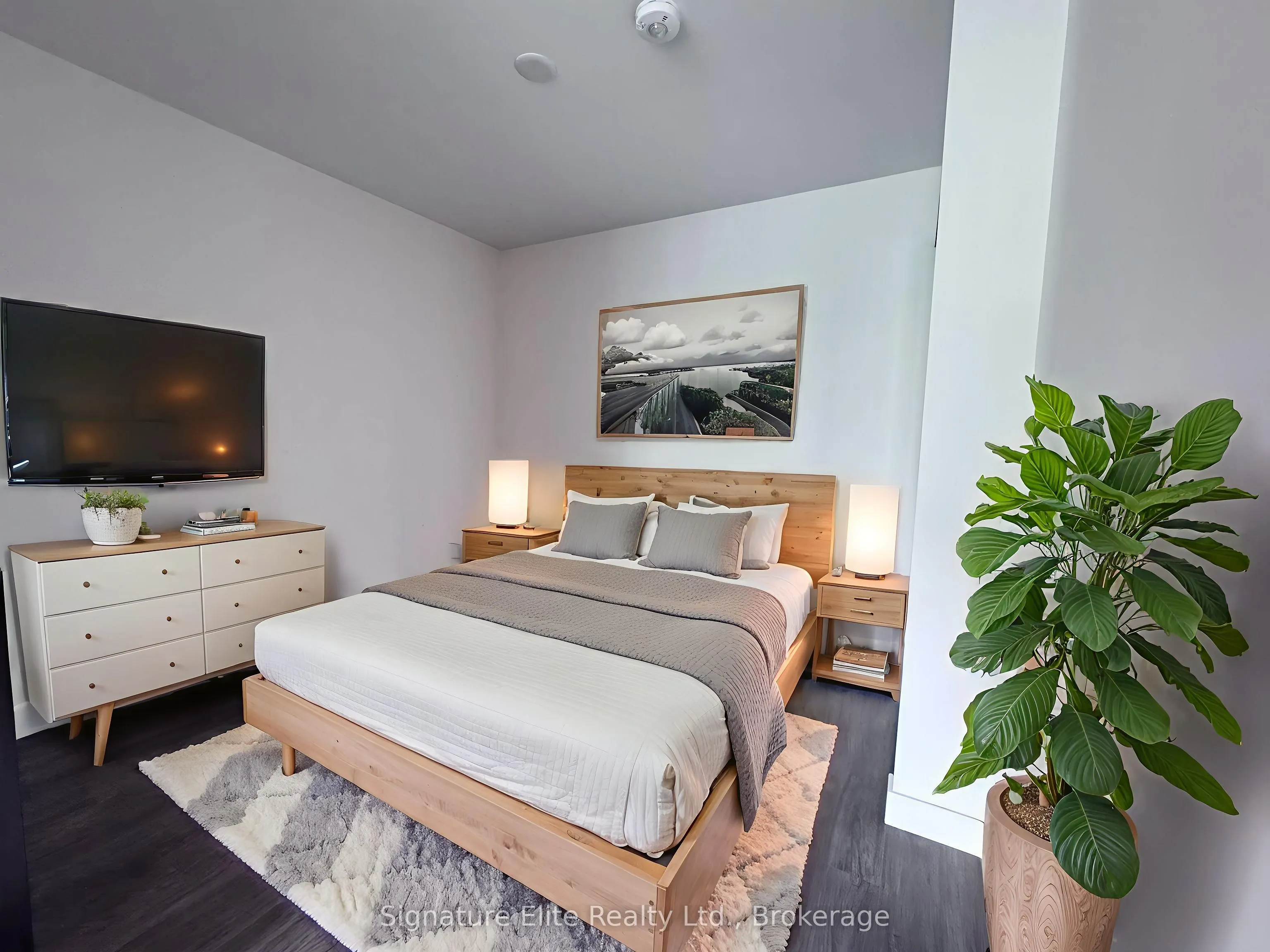 1050 Eastern Avenue, #421