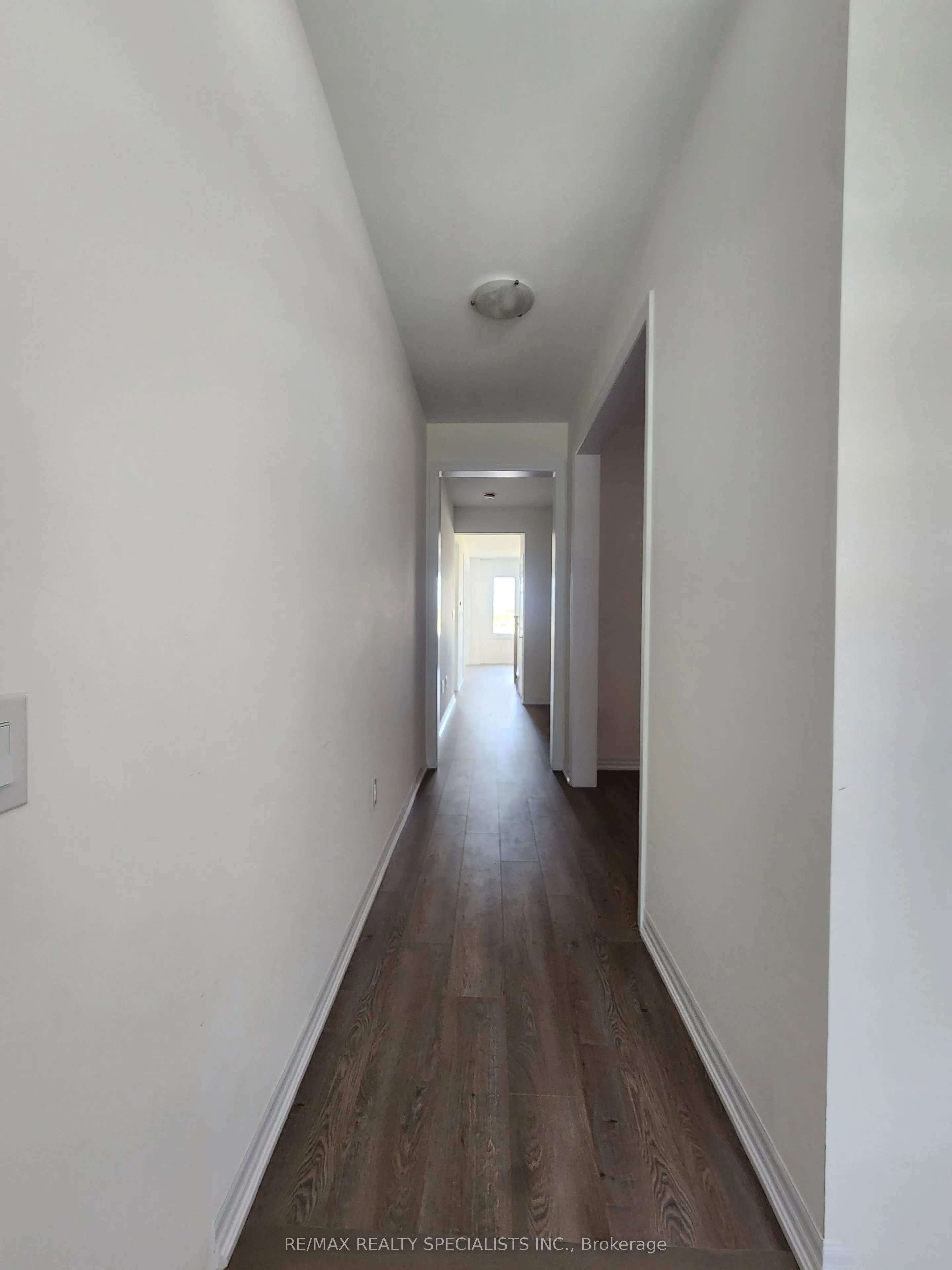 10 Ed Ewert Avenue