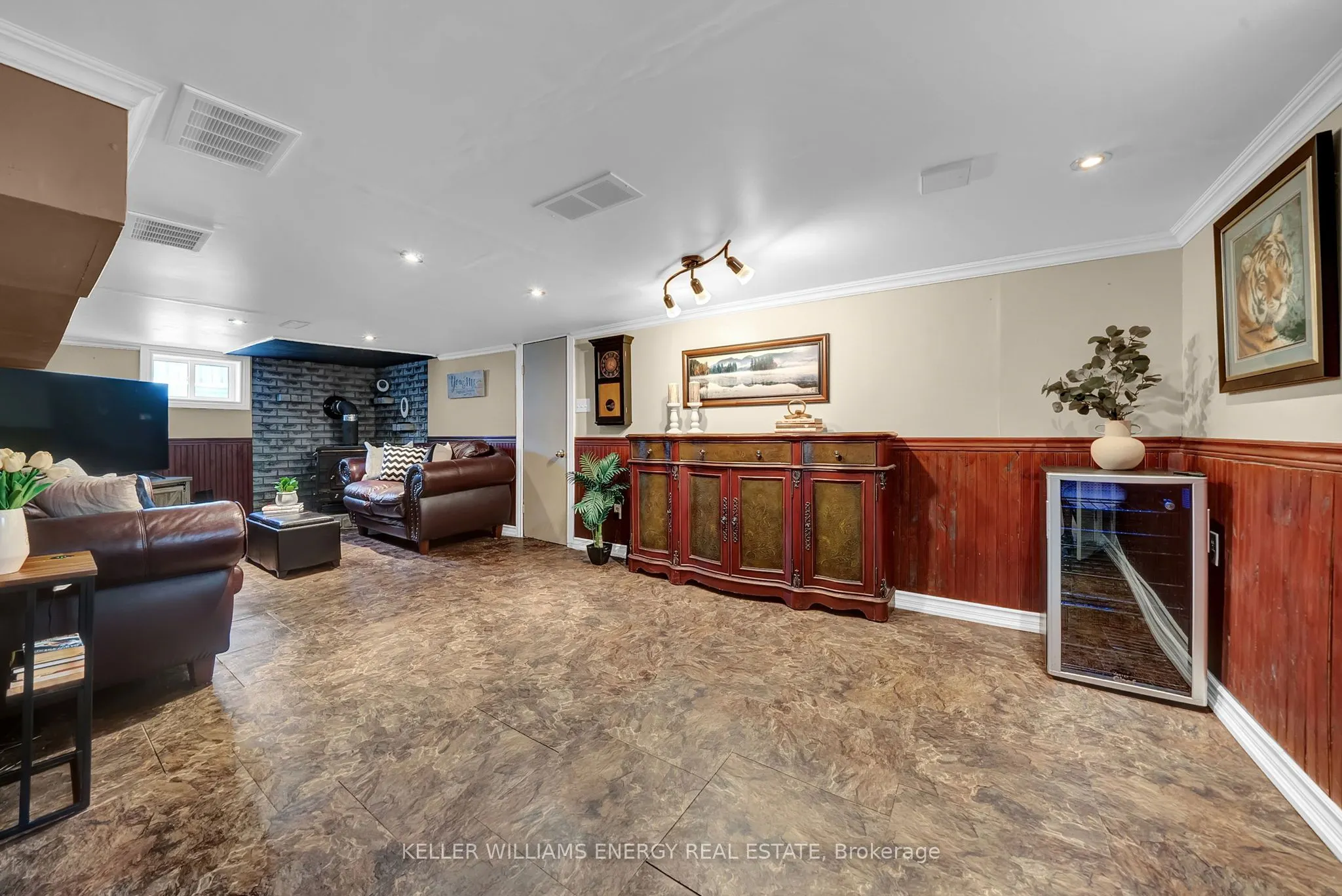 1725 Brownsville Road