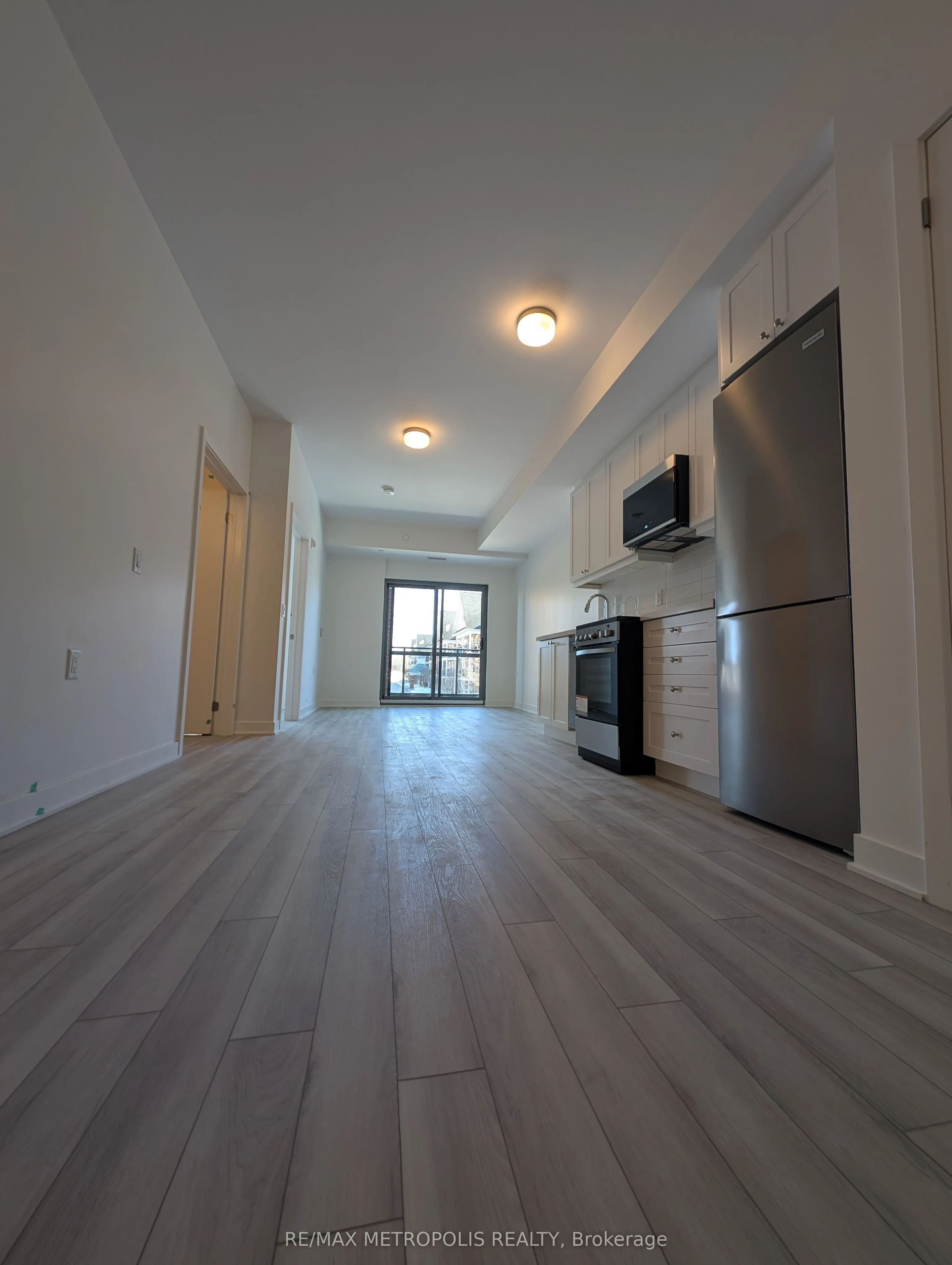 55 Clarington Boulevard, #207