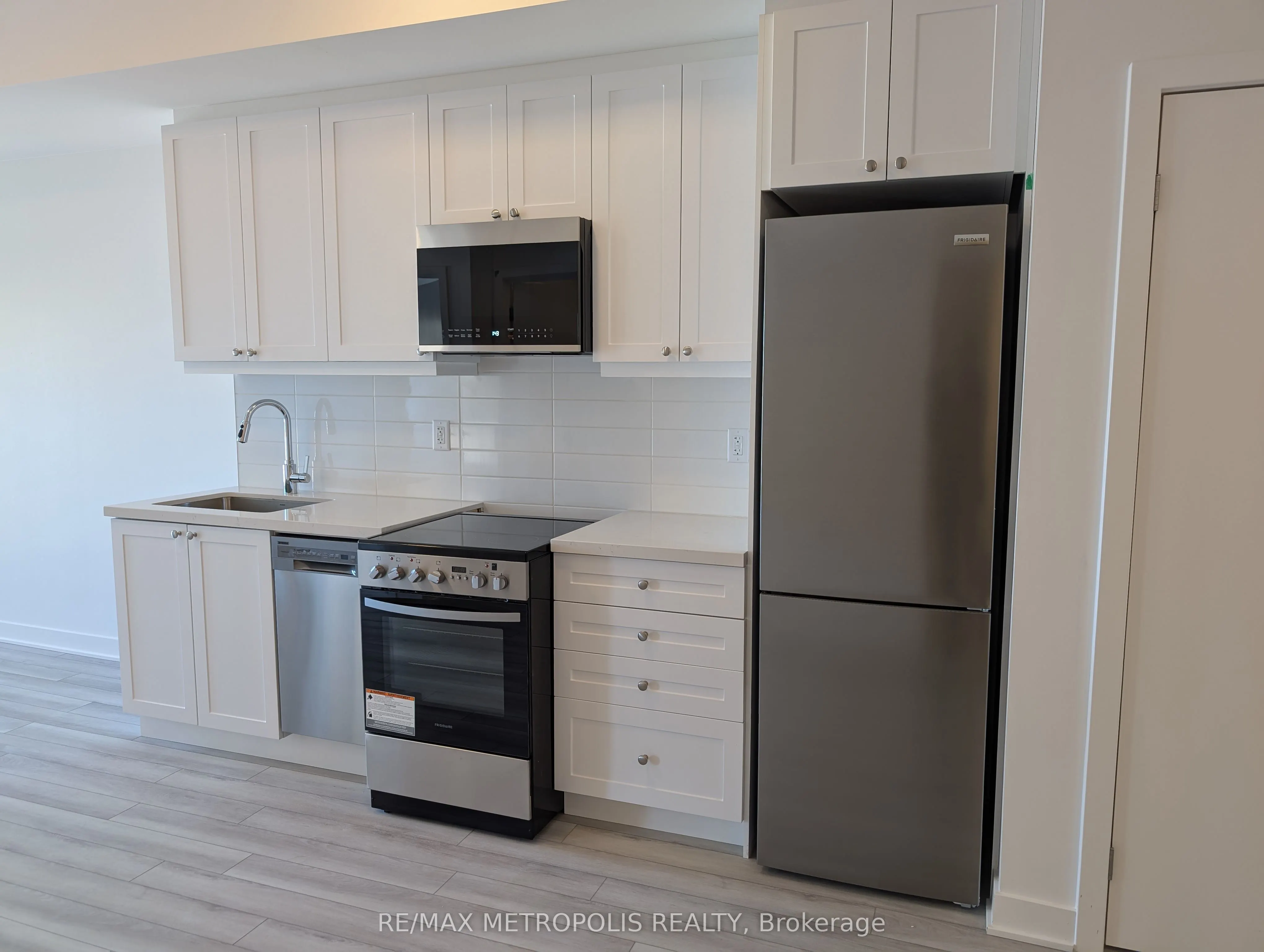 55 Clarington Boulevard, #207