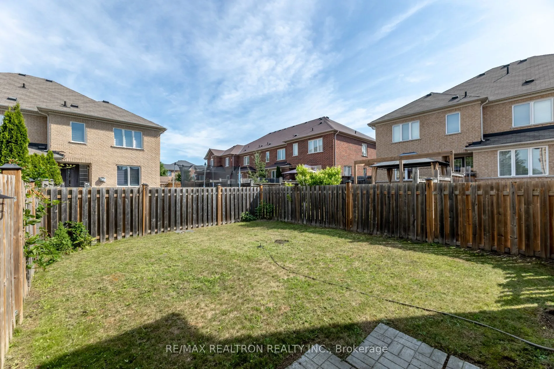 18 Summerside Avenue