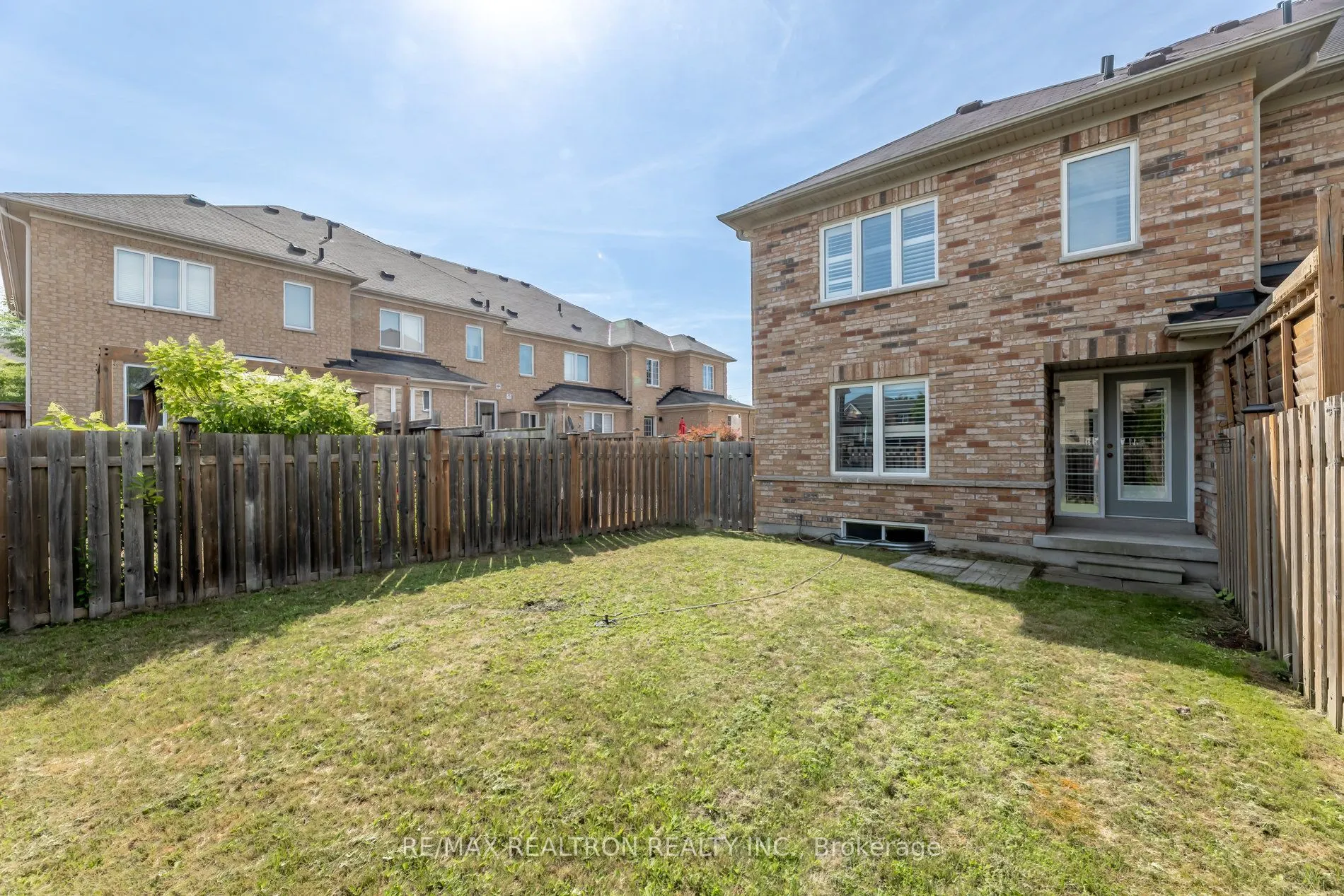 18 Summerside Avenue