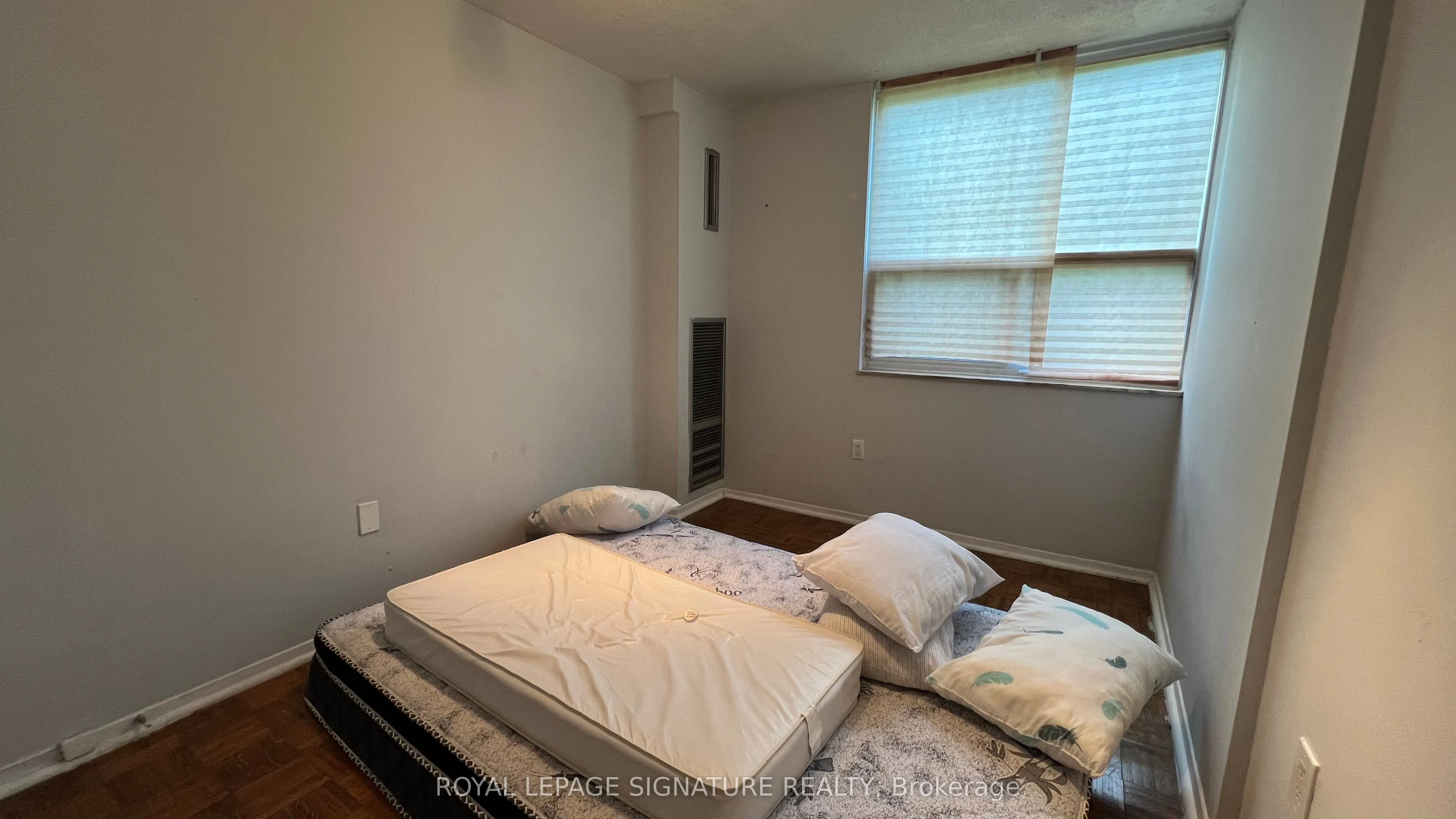 4064 Lawrence Avenue E, #309