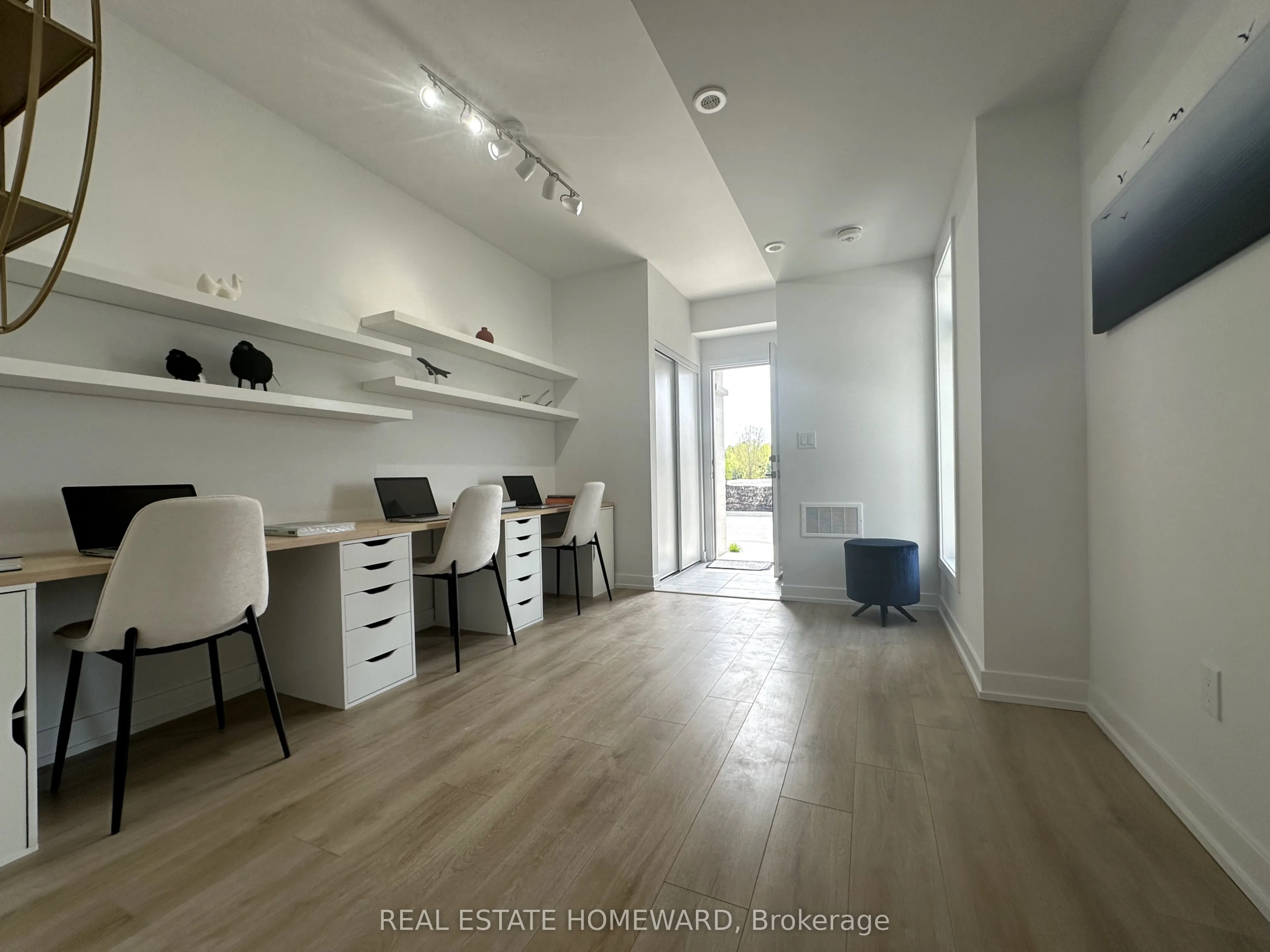 1655 Palmers Sawmill Road, #801